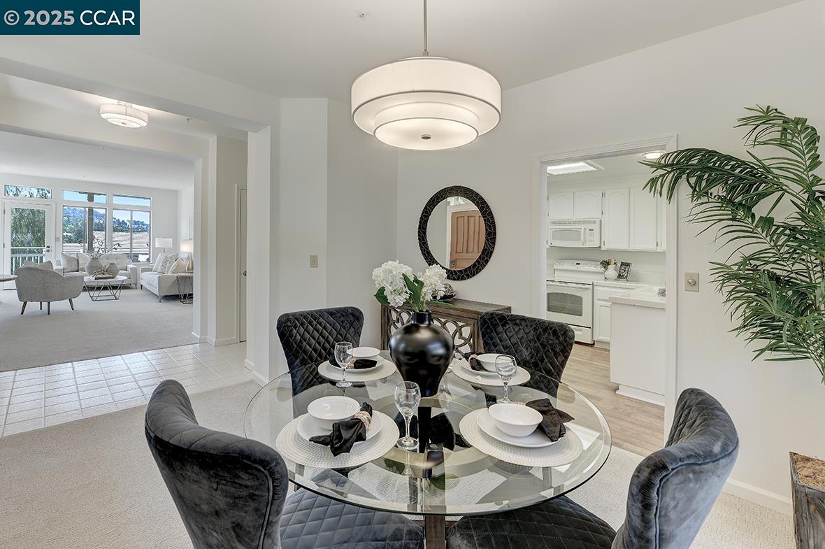Detail Gallery Image 20 of 57 For 5301 Terra Granada Dr 1a,  Walnut Creek,  CA 94595 - 3 Beds | 2 Baths