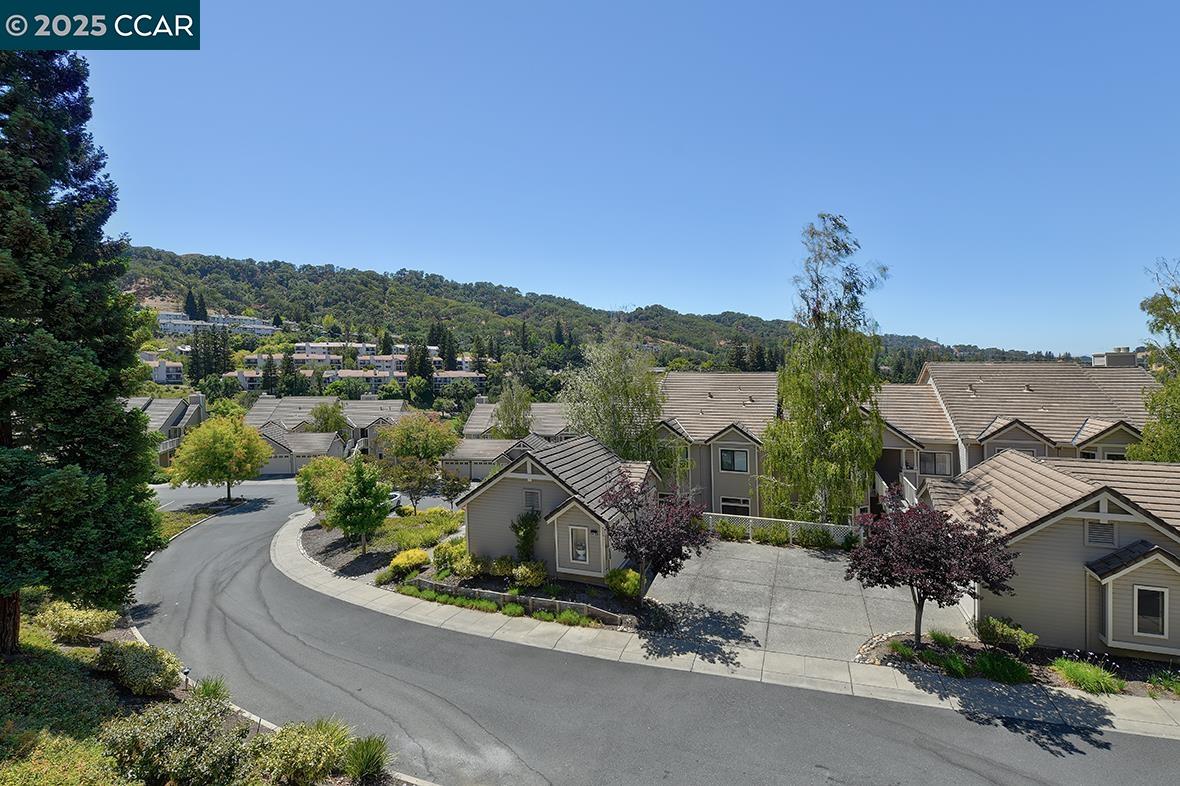 Detail Gallery Image 9 of 57 For 5301 Terra Granada Dr 1a,  Walnut Creek,  CA 94595 - 3 Beds | 2 Baths