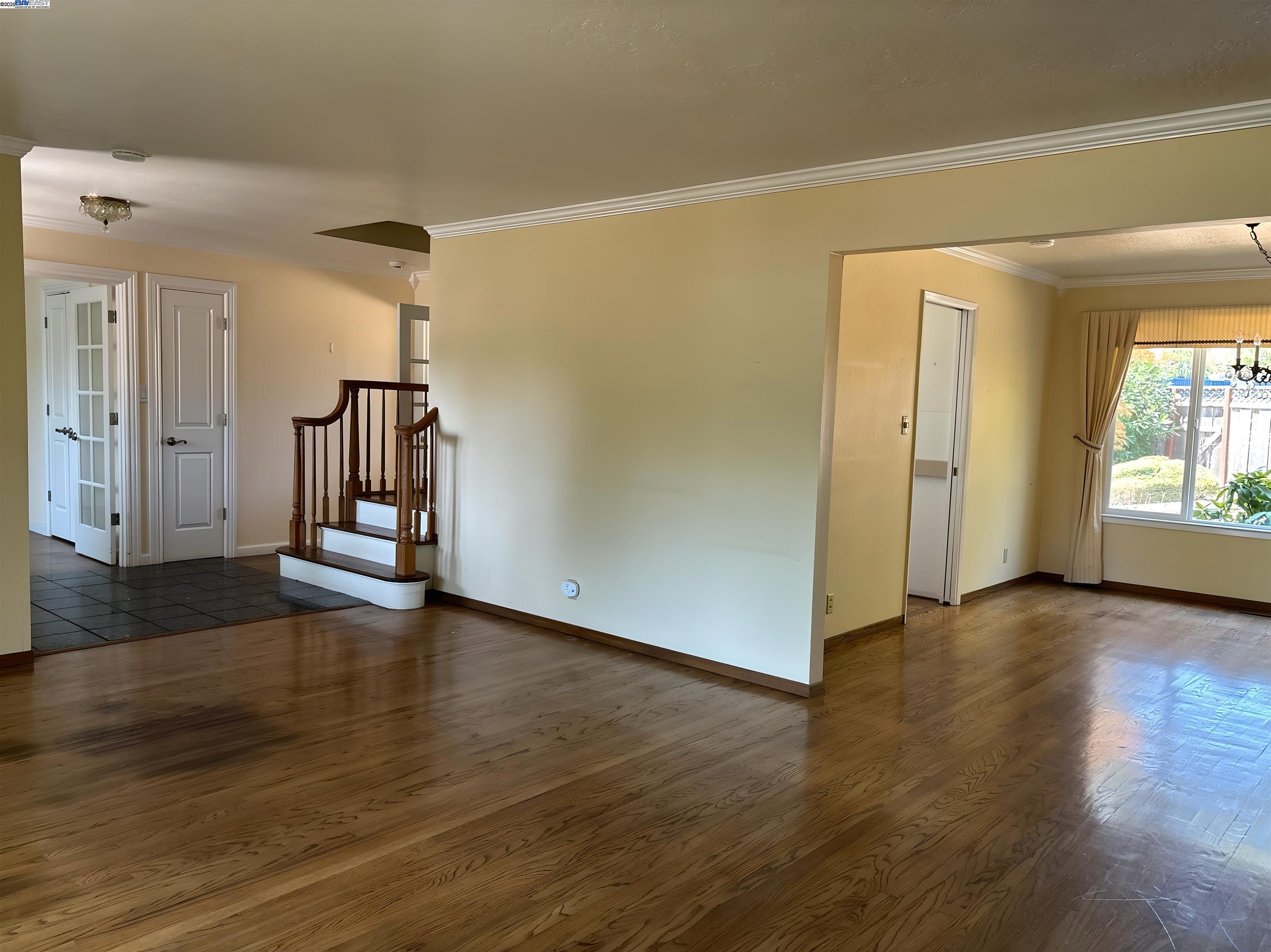 Detail Gallery Image 5 of 7 For 1742 Beachwood Way, Pleasanton,  CA 94566 - 5 Beds | 3 Baths