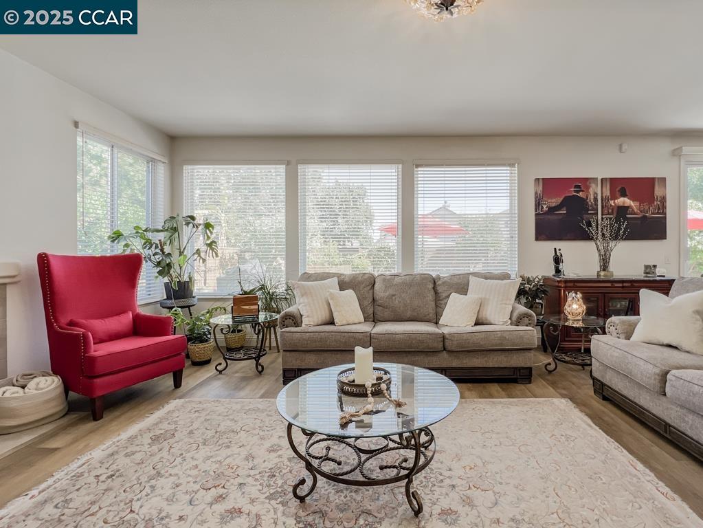 Detail Gallery Image 16 of 56 For 10552 Clarks Fork Cir, Stockton,  CA 95219 - 4 Beds | 2/1 Baths