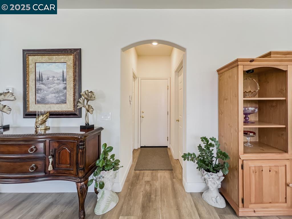 Detail Gallery Image 18 of 56 For 10552 Clarks Fork Cir, Stockton,  CA 95219 - 4 Beds | 2/1 Baths