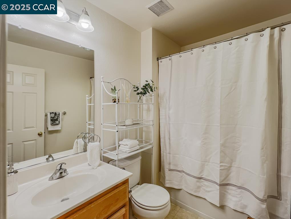 Detail Gallery Image 29 of 56 For 10552 Clarks Fork Cir, Stockton,  CA 95219 - 4 Beds | 2/1 Baths