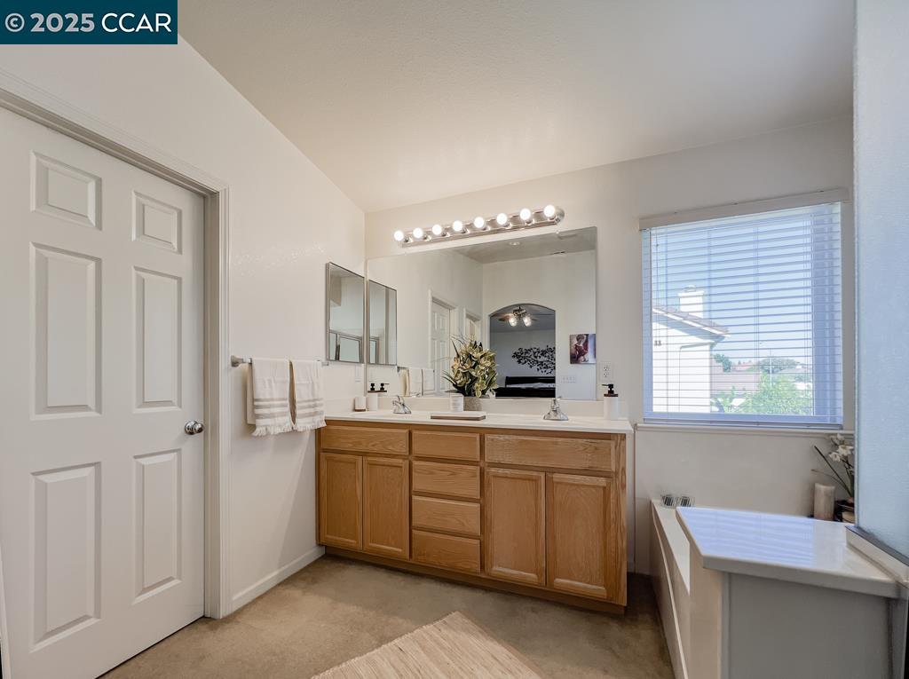 Detail Gallery Image 39 of 56 For 10552 Clarks Fork Cir, Stockton,  CA 95219 - 4 Beds | 2/1 Baths