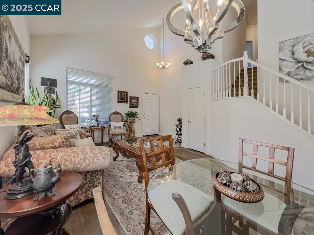 Detail Gallery Image 7 of 56 For 10552 Clarks Fork Cir, Stockton,  CA 95219 - 4 Beds | 2/1 Baths