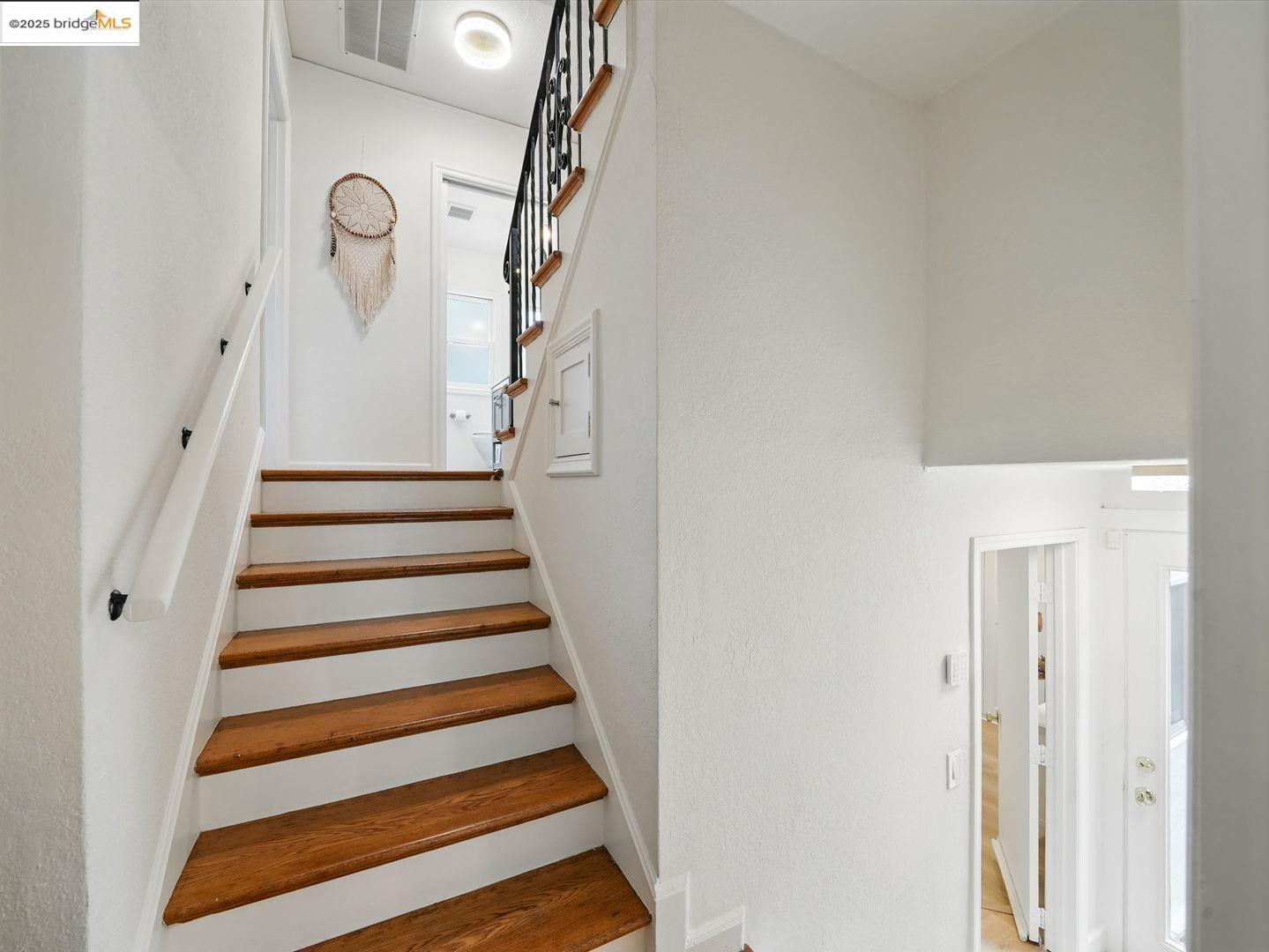 Detail Gallery Image 28 of 45 For 3712 Maple Ave, Oakland,  CA 94602 - 3 Beds | 2 Baths