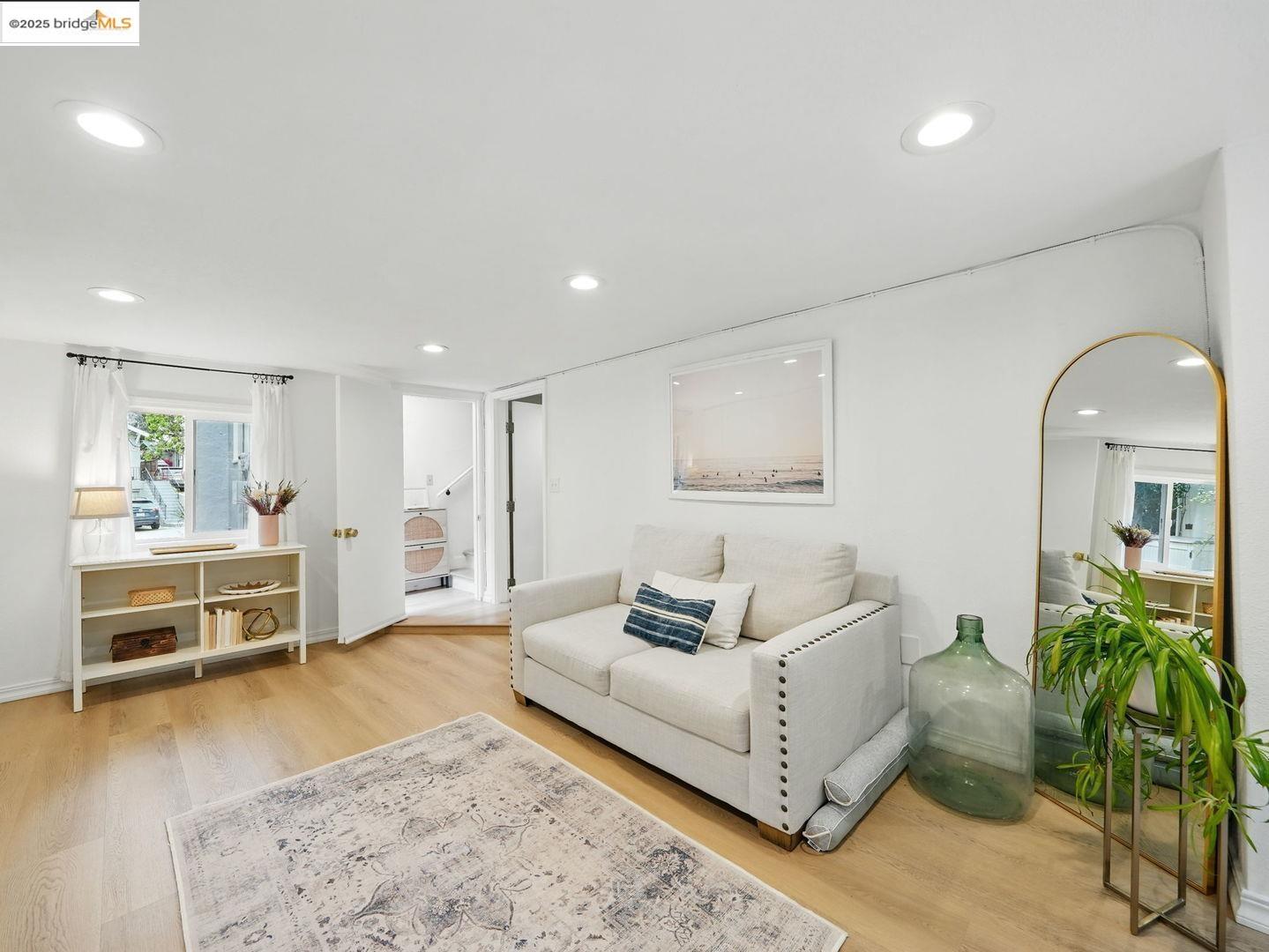 Detail Gallery Image 30 of 45 For 3712 Maple Ave, Oakland,  CA 94602 - 3 Beds | 2 Baths