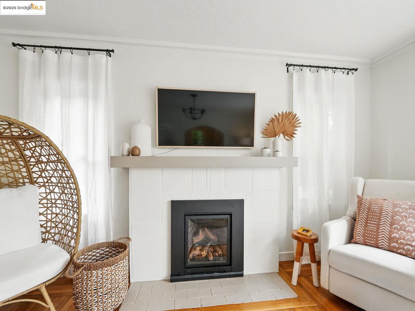 Detail Gallery Image 7 of 45 For 3712 Maple Ave, Oakland,  CA 94602 - 3 Beds | 2 Baths