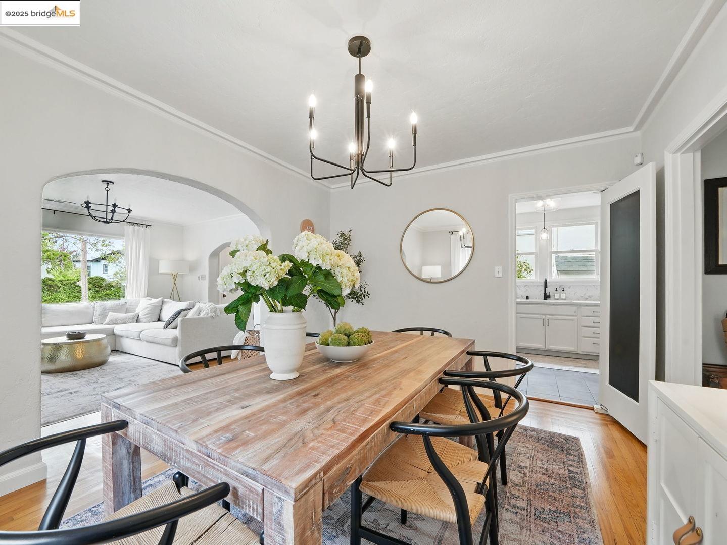 Detail Gallery Image 8 of 45 For 3712 Maple Ave, Oakland,  CA 94602 - 3 Beds | 2 Baths