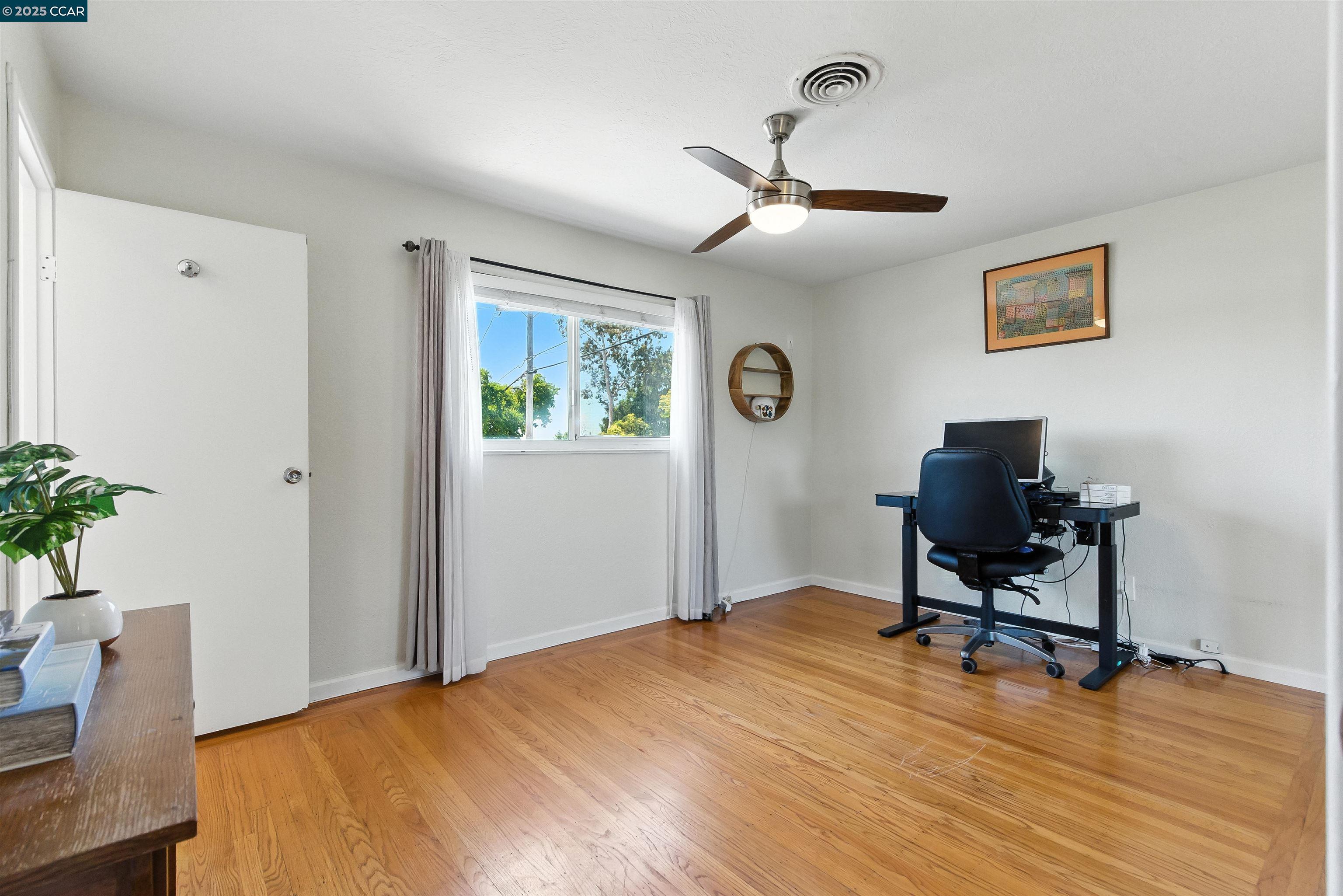 Detail Gallery Image 17 of 38 For 1201 Valle Vista Ave, Vallejo,  CA 94589-2826 - 3 Beds | 2 Baths