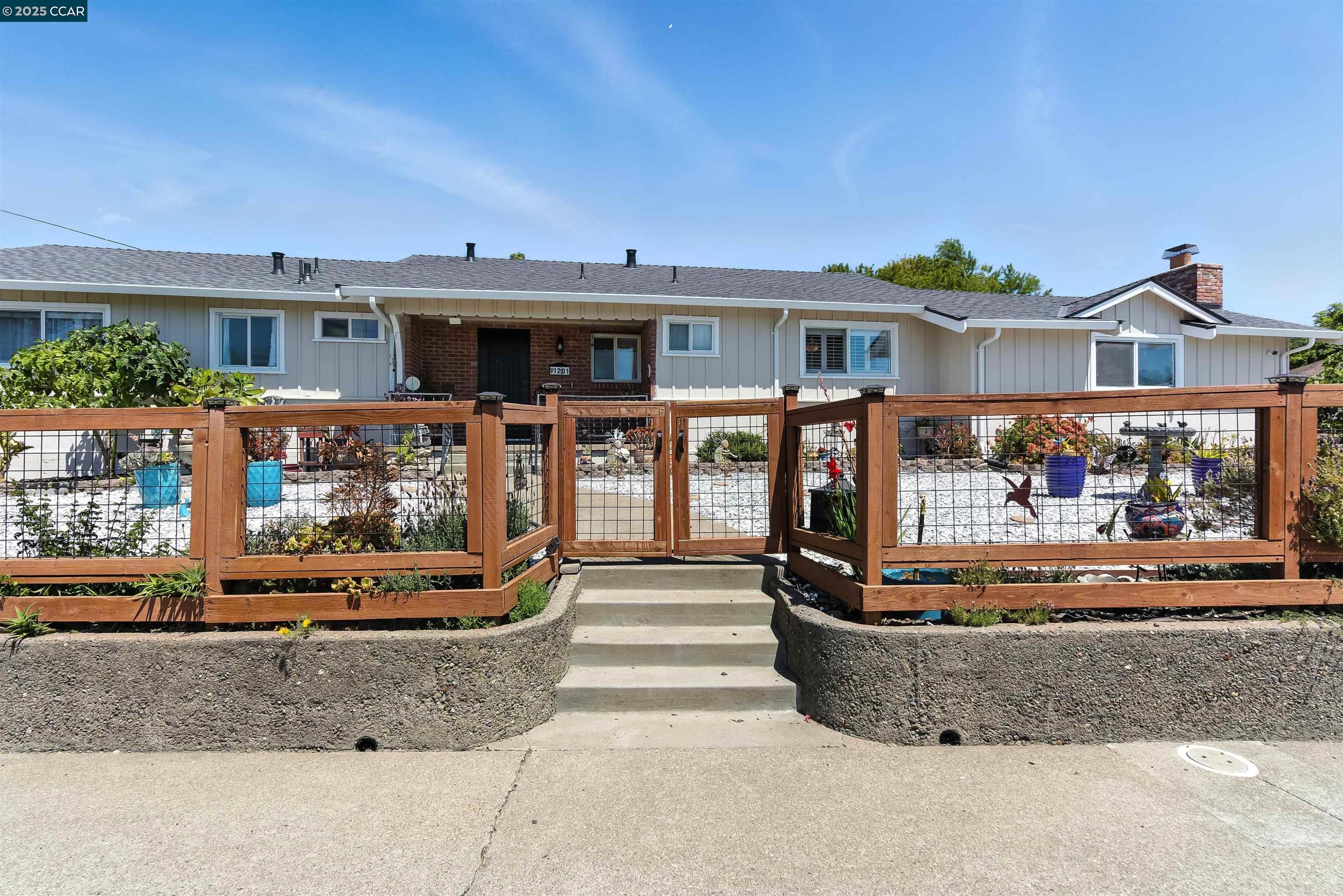 Detail Gallery Image 24 of 38 For 1201 Valle Vista Ave, Vallejo,  CA 94589-2826 - 3 Beds | 2 Baths
