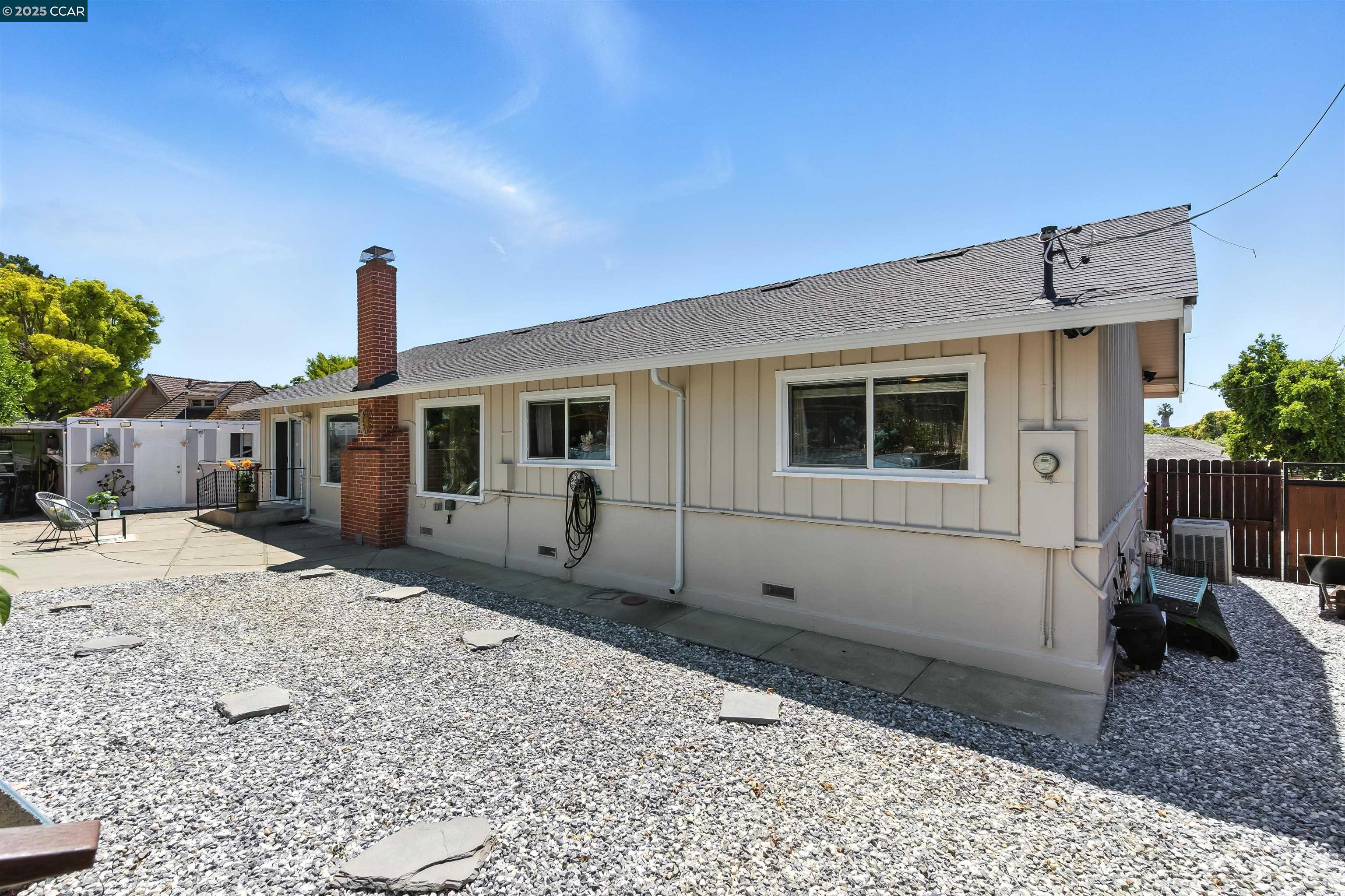 Detail Gallery Image 31 of 38 For 1201 Valle Vista Ave, Vallejo,  CA 94589-2826 - 3 Beds | 2 Baths