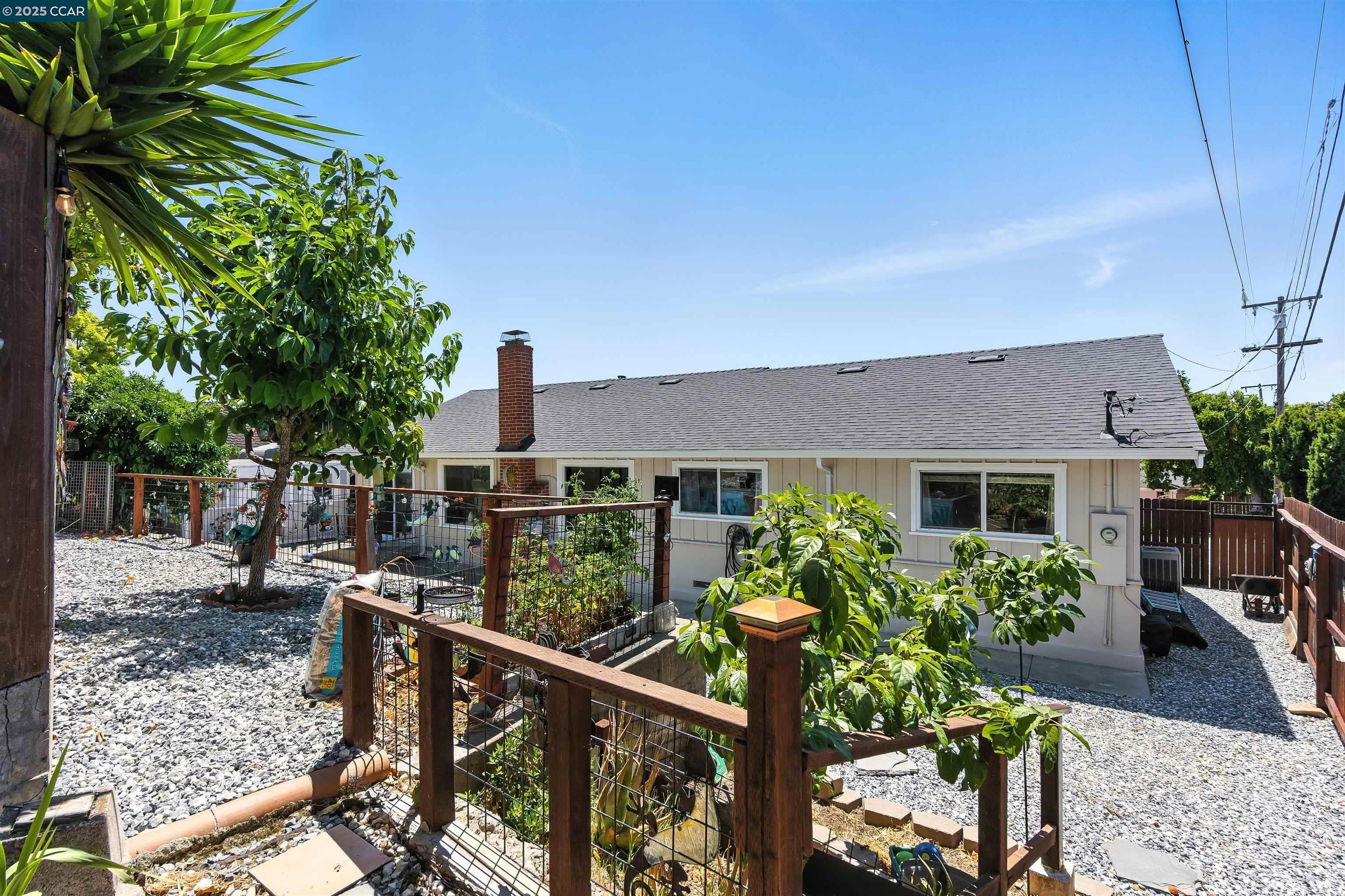 Detail Gallery Image 33 of 38 For 1201 Valle Vista Ave, Vallejo,  CA 94589-2826 - 3 Beds | 2 Baths