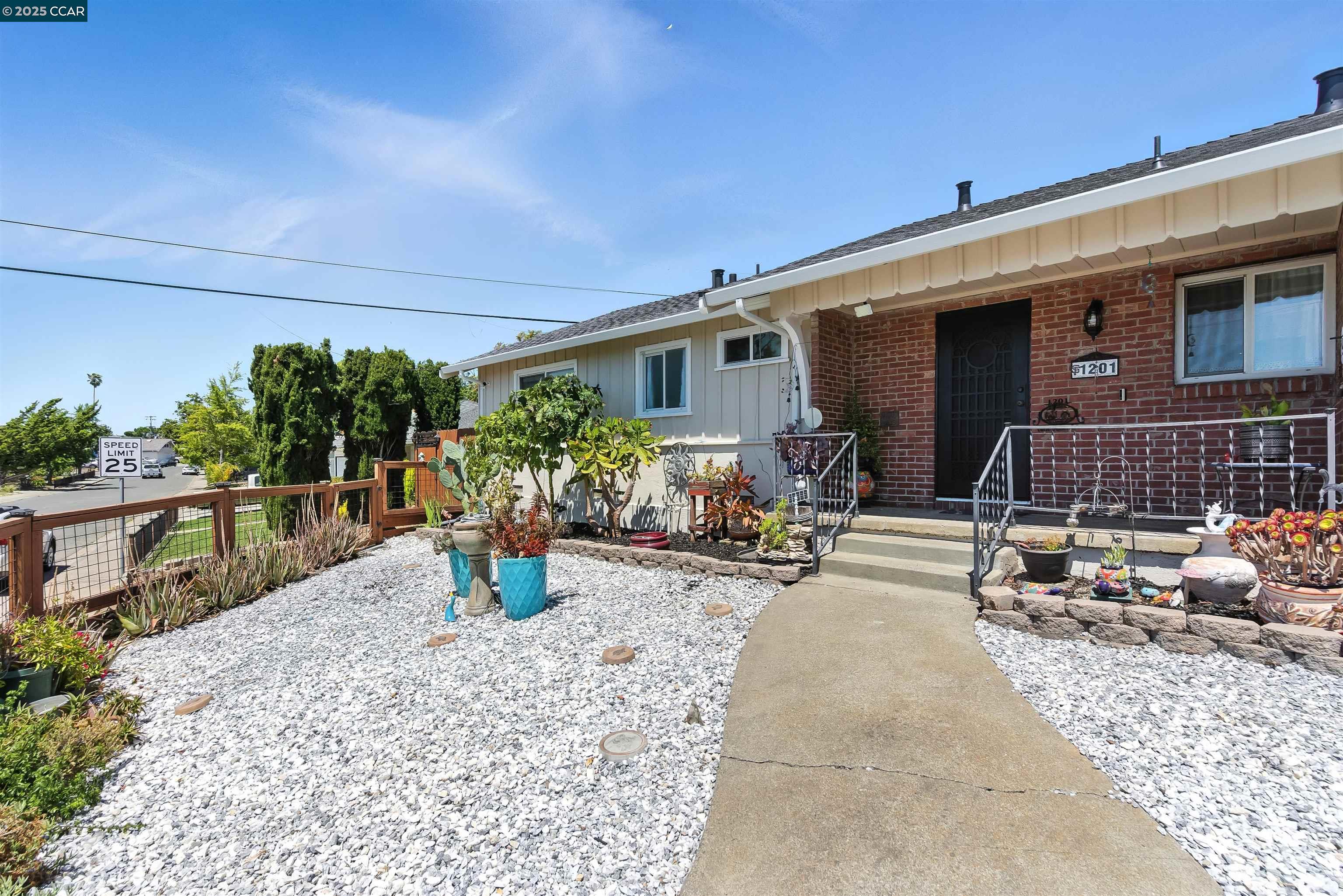 Detail Gallery Image 36 of 38 For 1201 Valle Vista Ave, Vallejo,  CA 94589-2826 - 3 Beds | 2 Baths