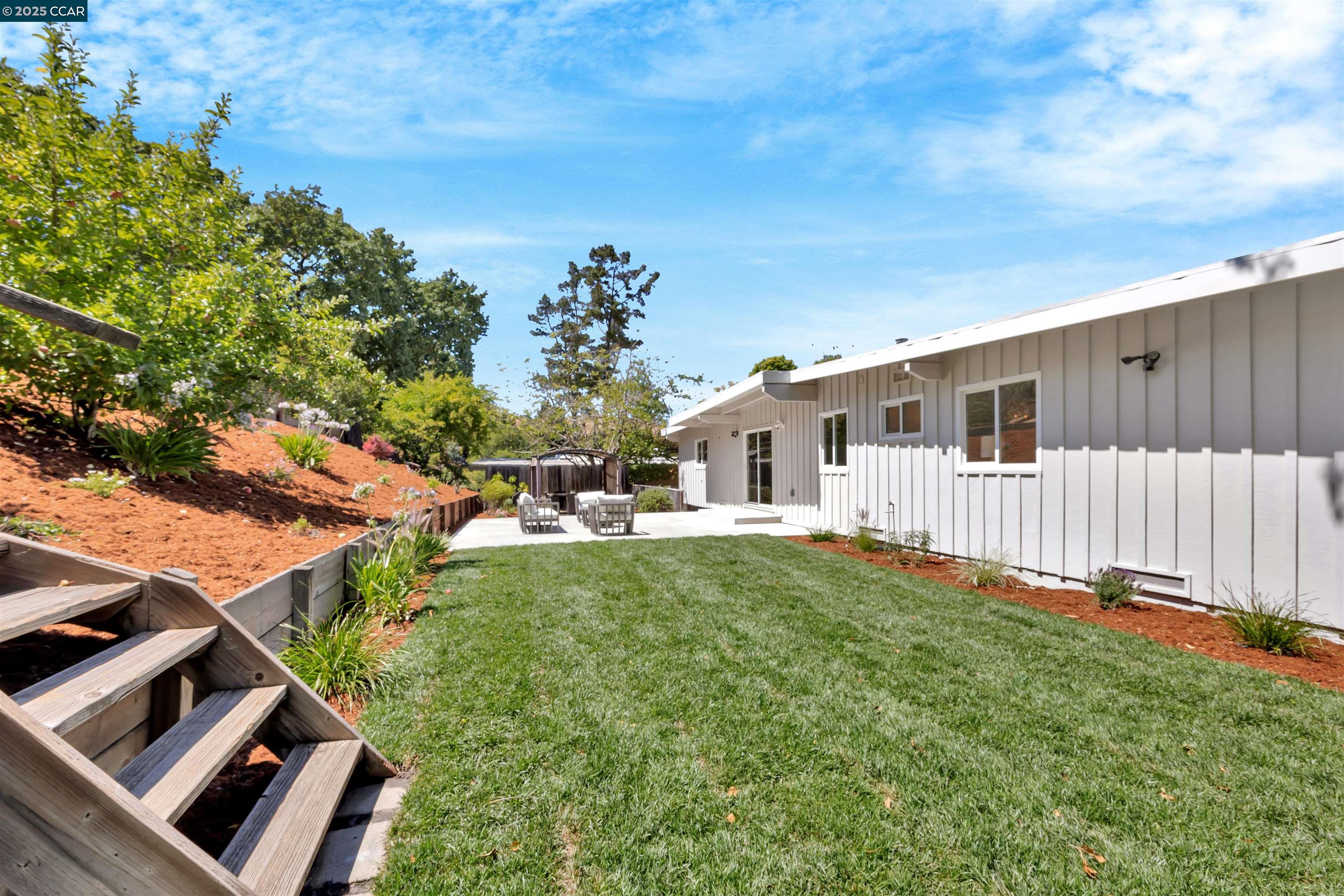 Detail Gallery Image 19 of 25 For 3357 S Lucille Ln, Lafayette,  CA 94549 - 4 Beds | 2 Baths