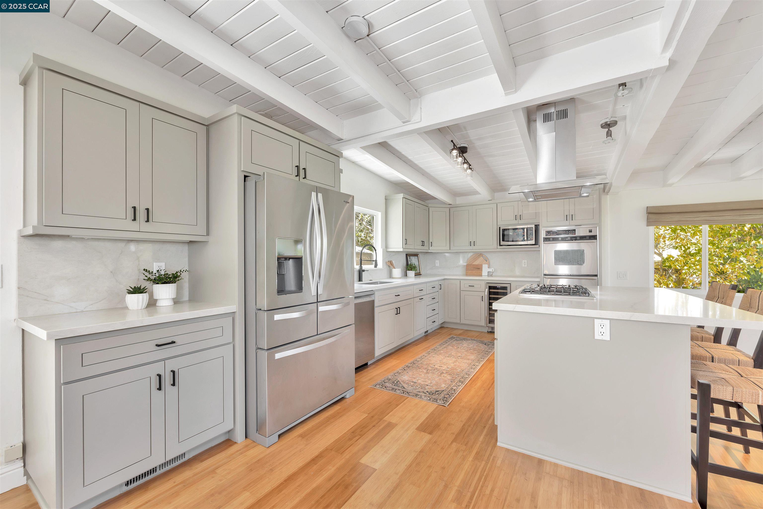 Detail Gallery Image 3 of 25 For 3357 S Lucille Ln, Lafayette,  CA 94549 - 4 Beds | 2 Baths