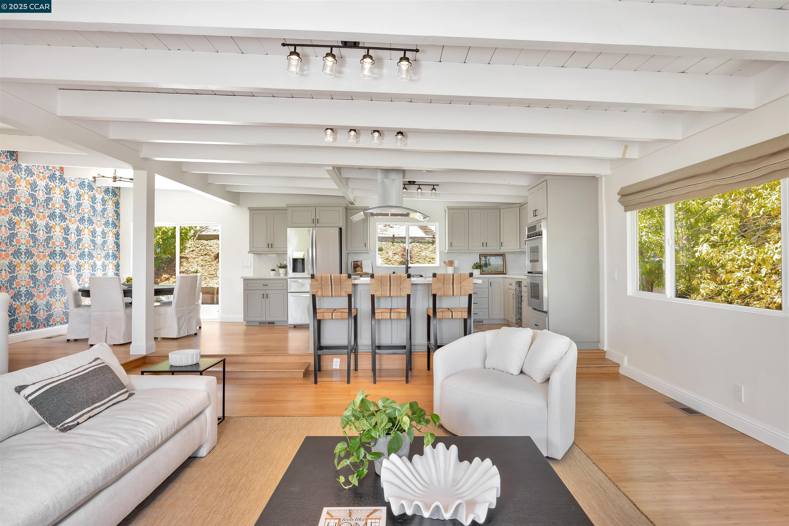 Detail Gallery Image 7 of 25 For 3357 S Lucille Ln, Lafayette,  CA 94549 - 4 Beds | 2 Baths