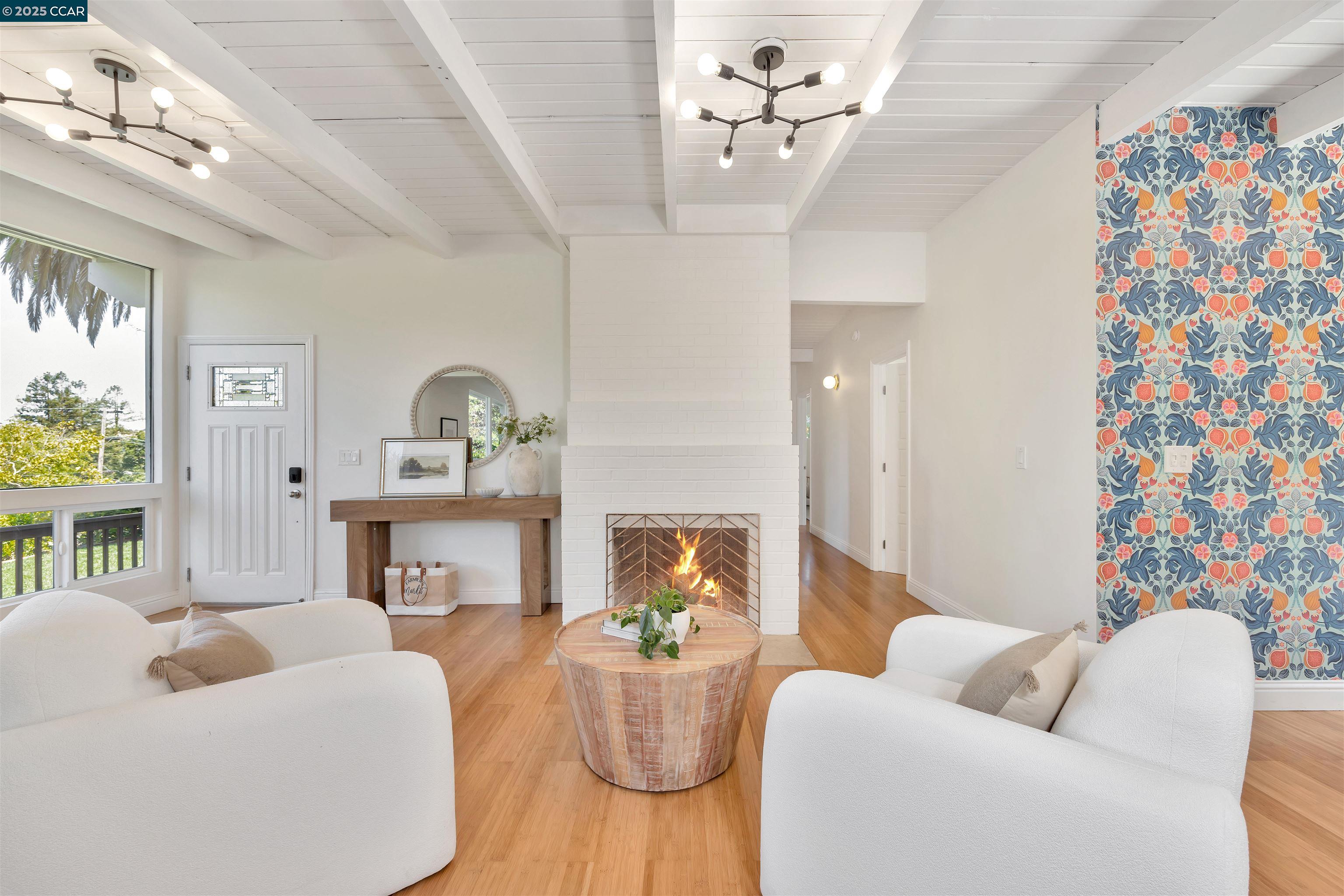 Detail Gallery Image 10 of 25 For 3357 S Lucille Ln, Lafayette,  CA 94549 - 4 Beds | 2 Baths