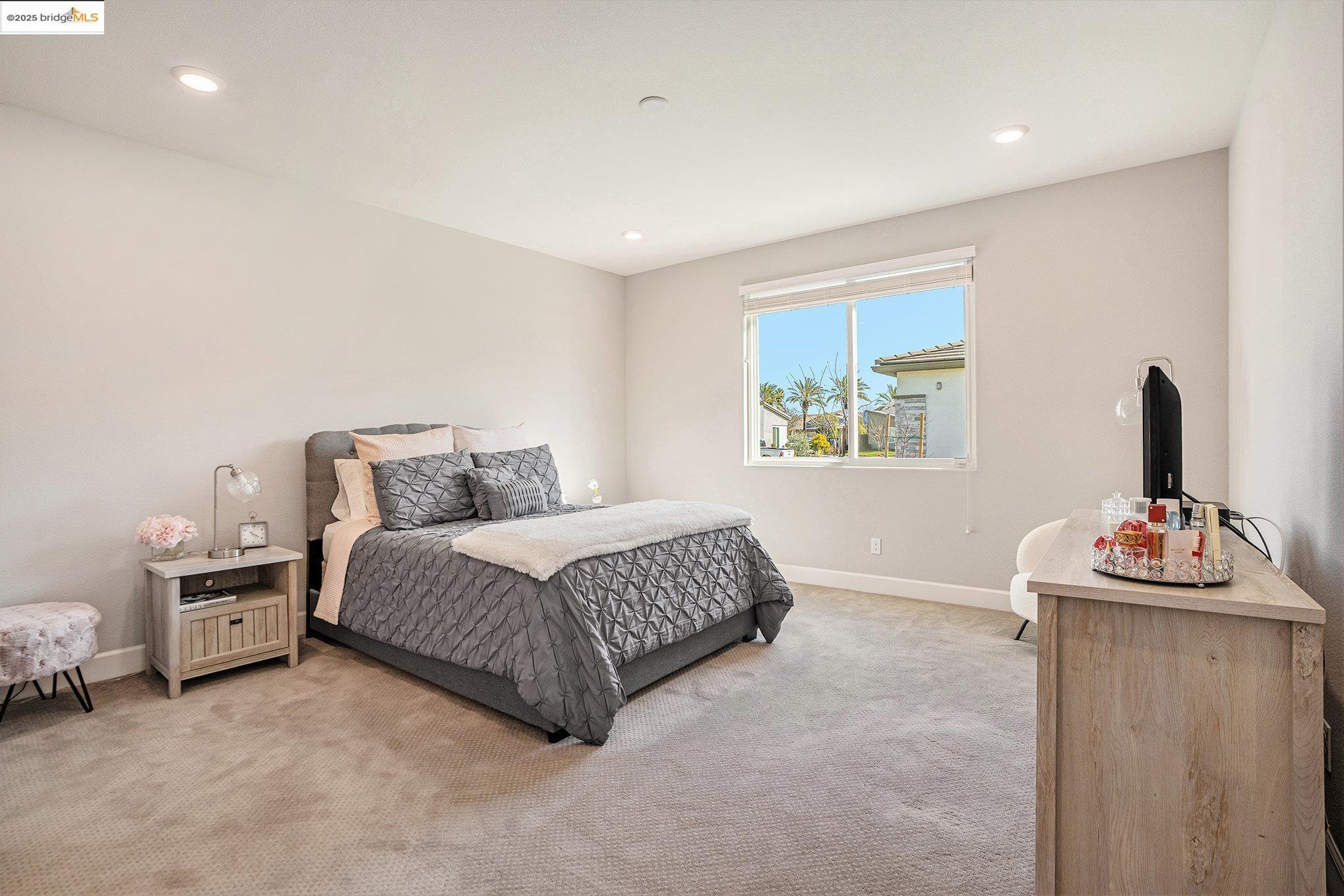 Detail Gallery Image 12 of 25 For 102 Coral St, Brentwood,  CA 94513 - 2 Beds | 2 Baths