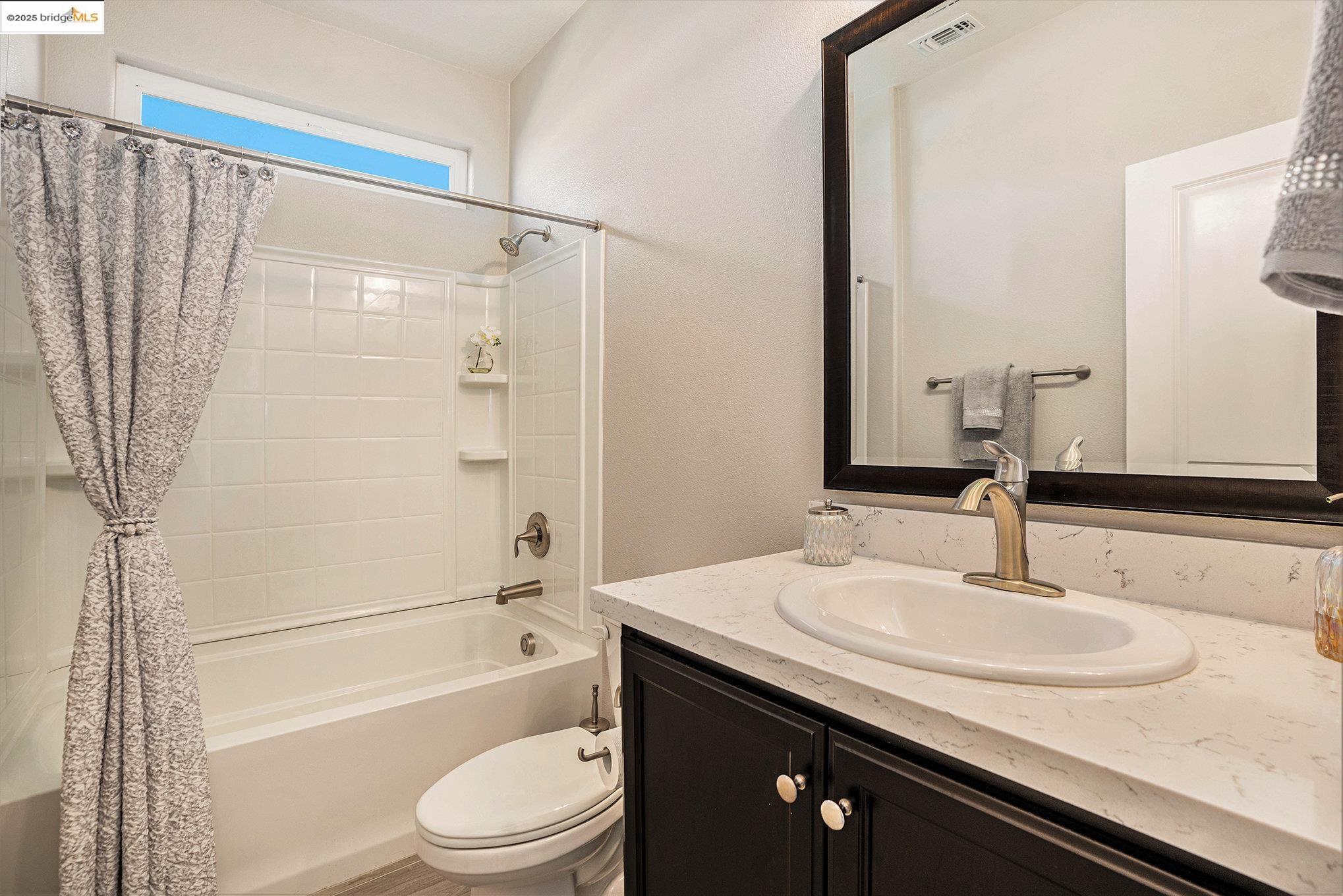 Detail Gallery Image 16 of 25 For 102 Coral St, Brentwood,  CA 94513 - 2 Beds | 2 Baths