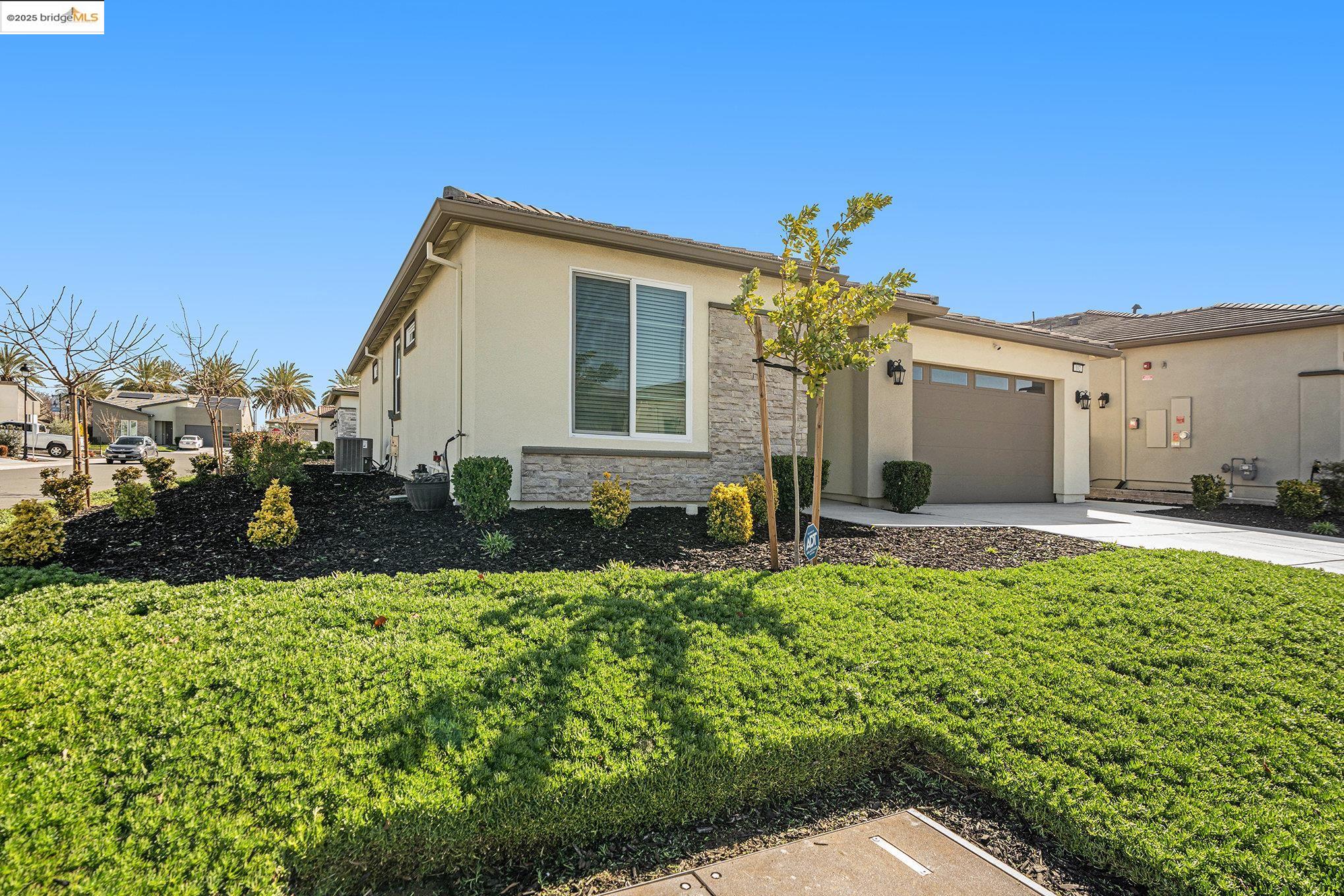 Detail Gallery Image 21 of 25 For 102 Coral St, Brentwood,  CA 94513 - 2 Beds | 2 Baths