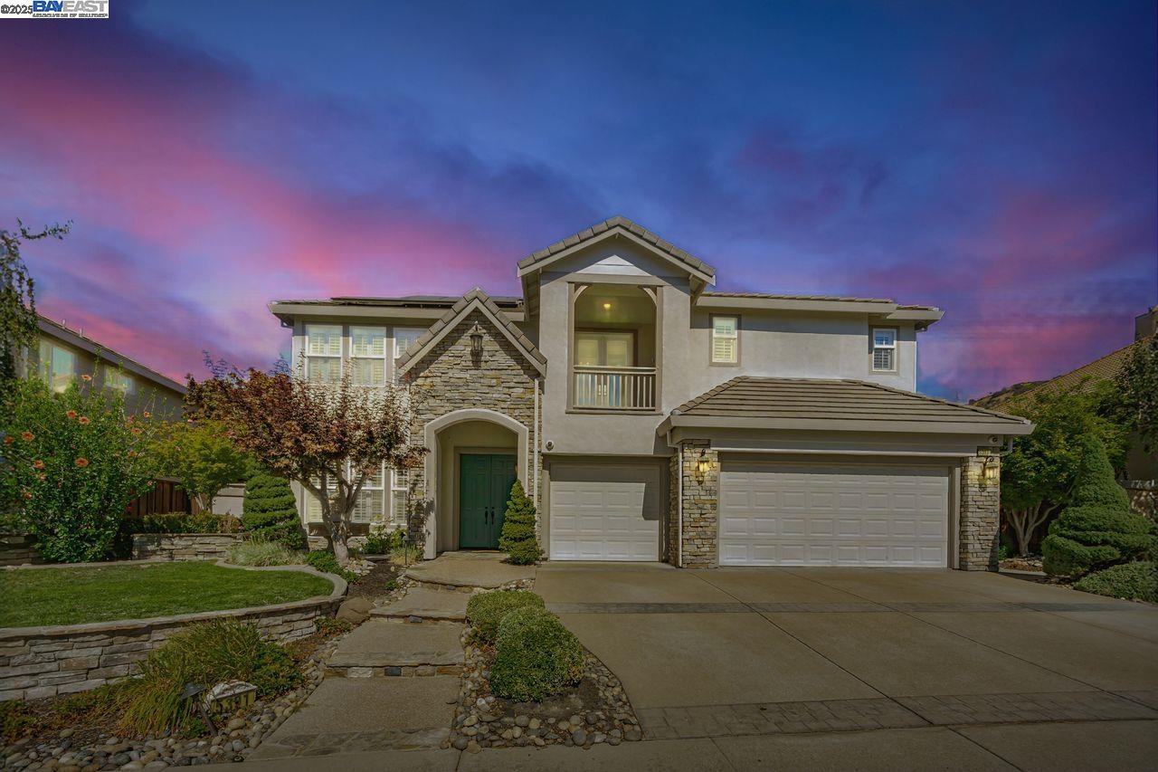 Detail Gallery Image 2 of 48 For 5391 Fernbank Dr, Concord,  CA 94521 - 5 Beds | 3 Baths