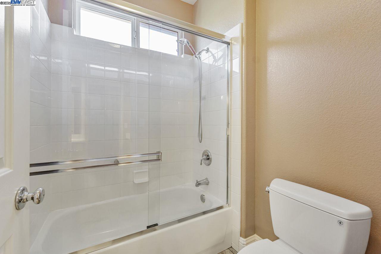 Detail Gallery Image 29 of 48 For 5391 Fernbank Dr, Concord,  CA 94521 - 5 Beds | 3 Baths