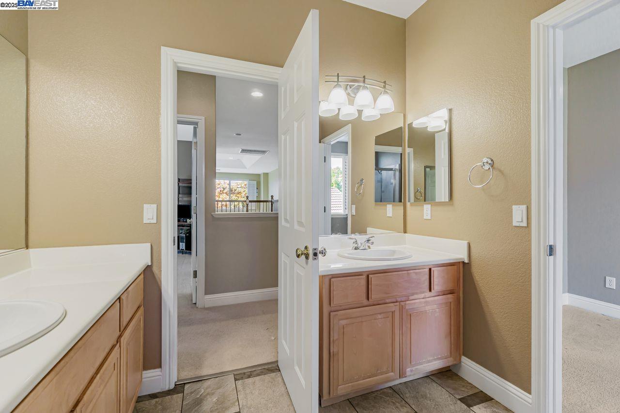 Detail Gallery Image 30 of 48 For 5391 Fernbank Dr, Concord,  CA 94521 - 5 Beds | 3 Baths