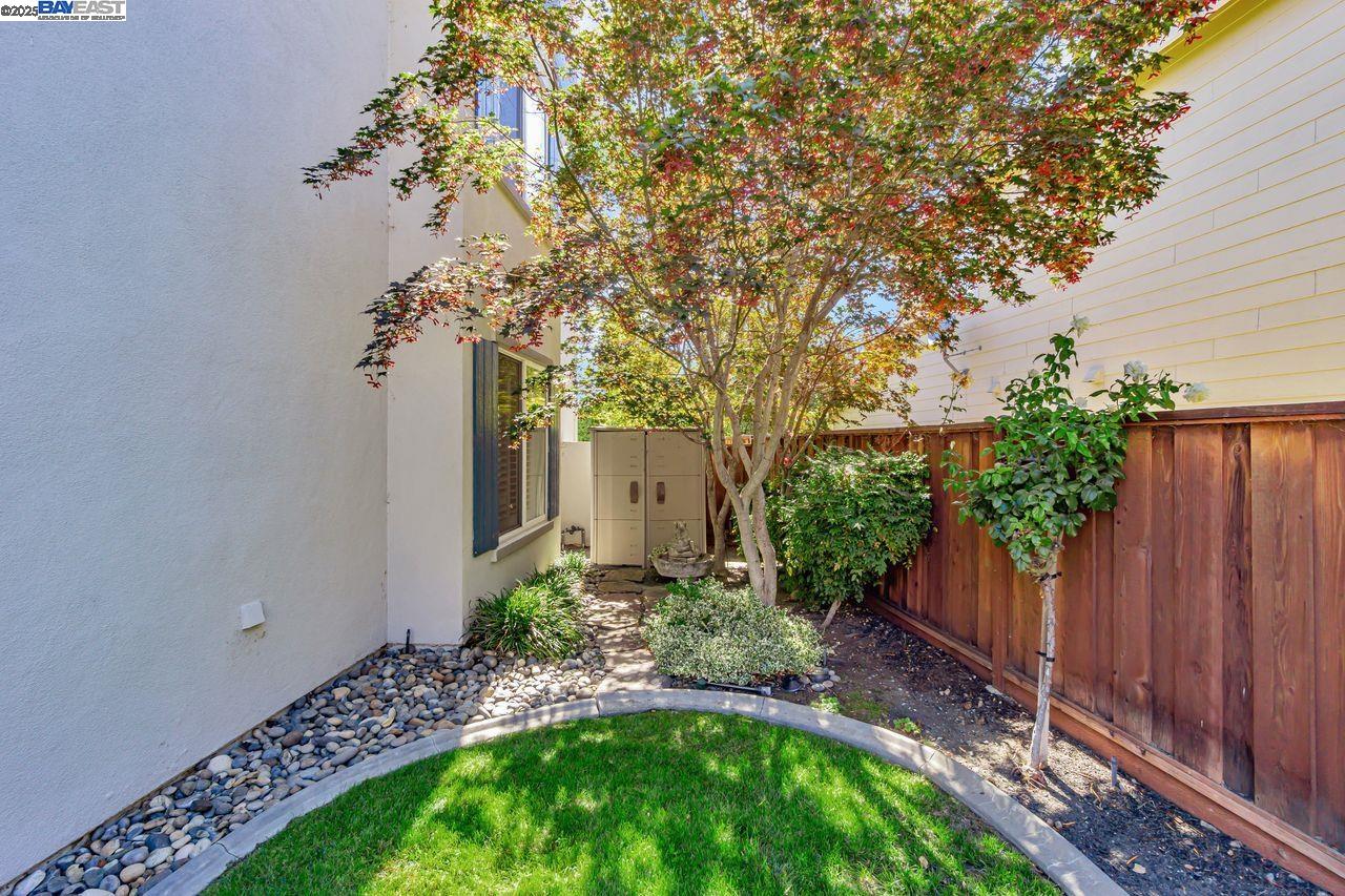 Detail Gallery Image 43 of 48 For 5391 Fernbank Dr, Concord,  CA 94521 - 5 Beds | 3 Baths