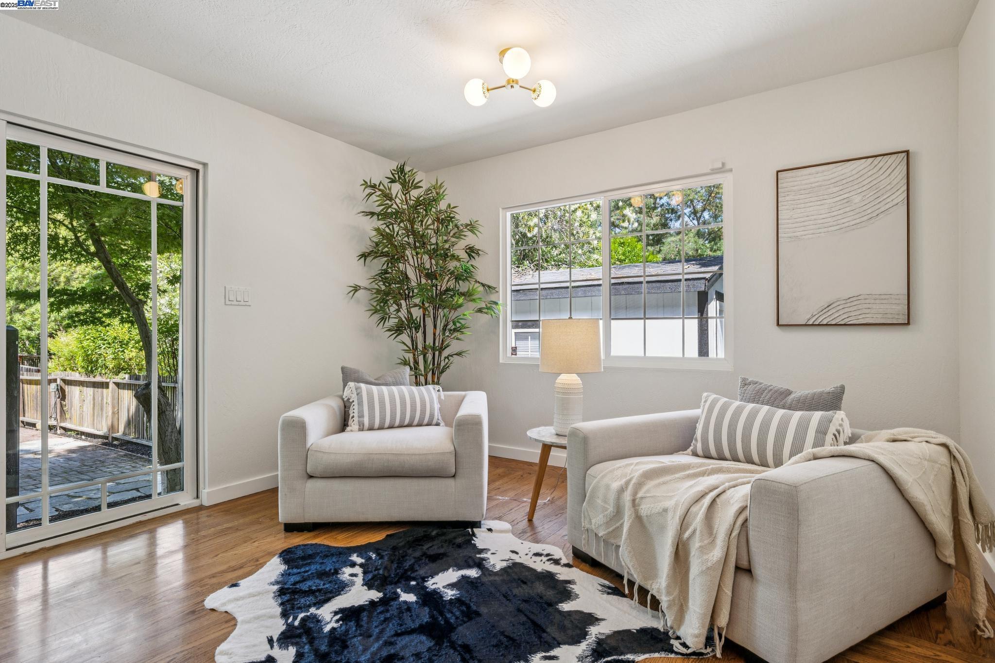 Detail Gallery Image 19 of 50 For 3296 Walnut Ln, Lafayette,  CA 94549 - 4 Beds | 3 Baths