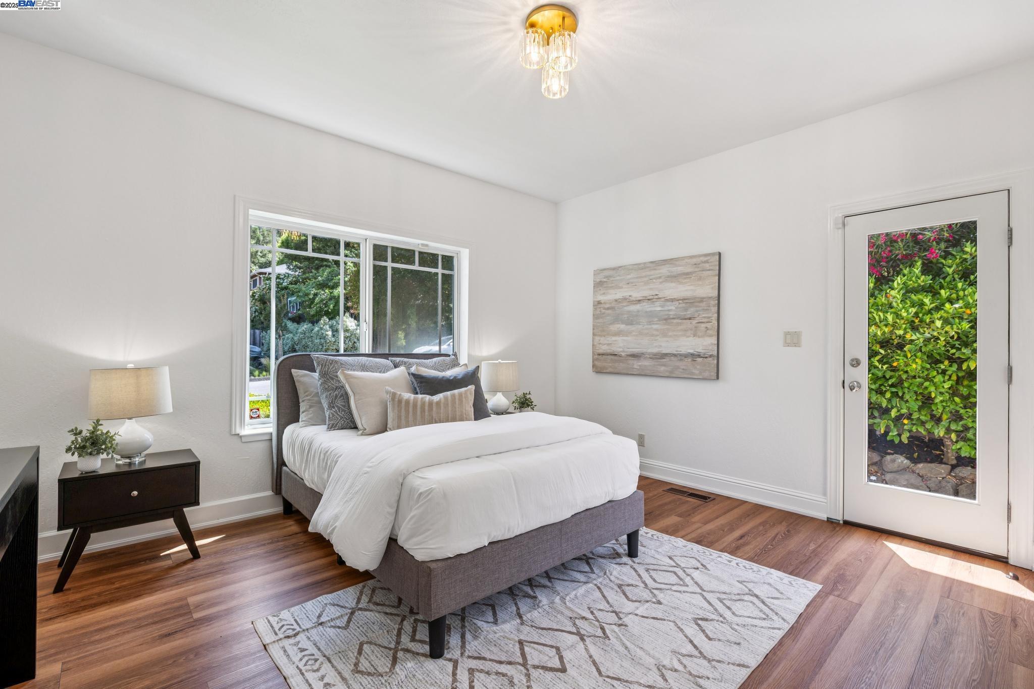 Detail Gallery Image 24 of 50 For 3296 Walnut Ln, Lafayette,  CA 94549 - 4 Beds | 3 Baths