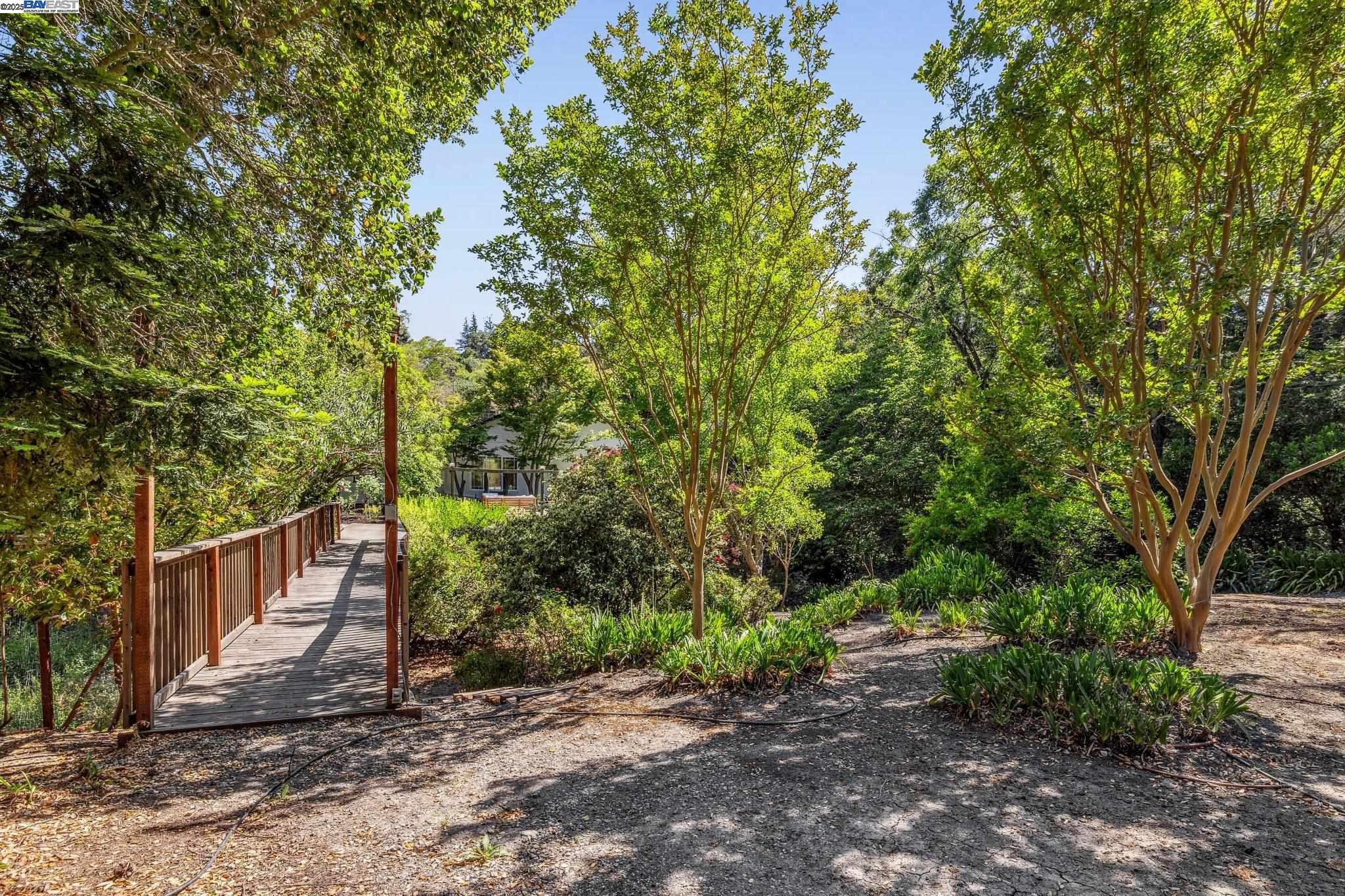 Detail Gallery Image 47 of 50 For 3296 Walnut Ln, Lafayette,  CA 94549 - 4 Beds | 3 Baths