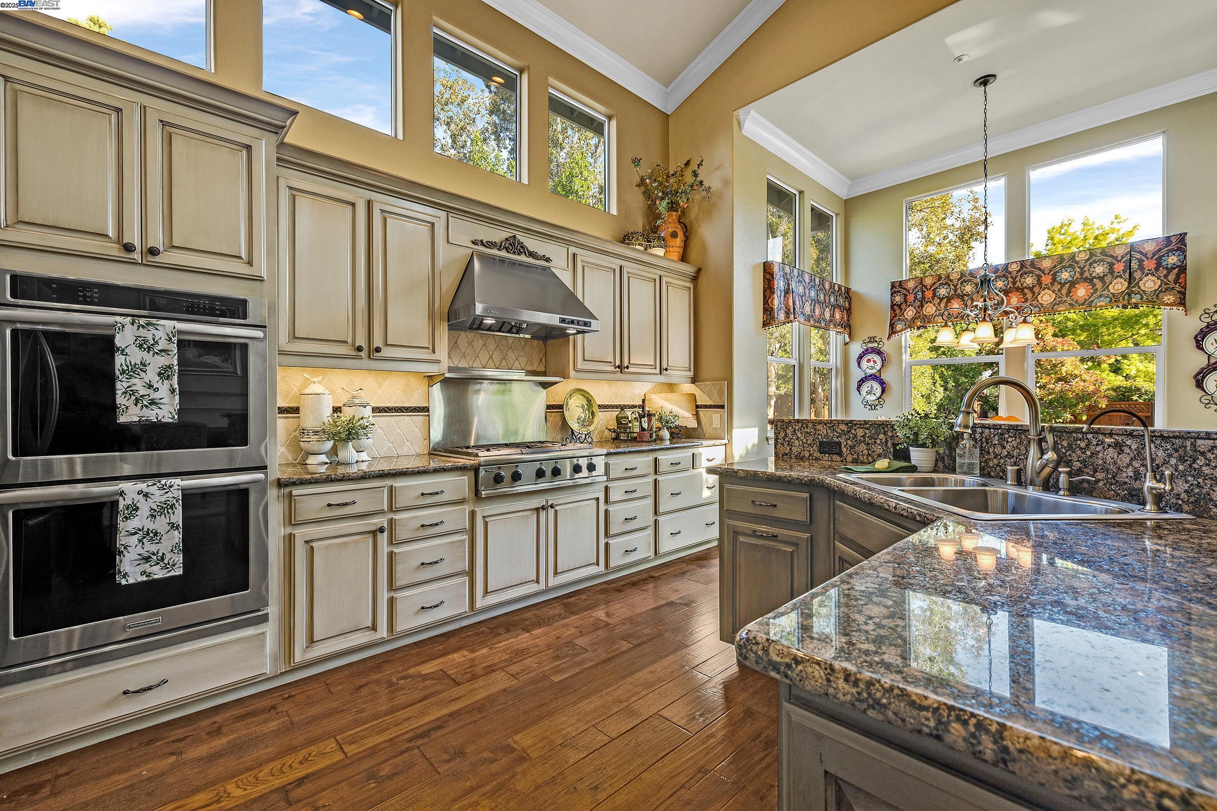 Detail Gallery Image 15 of 60 For 259 Alden Ln, Livermore,  CA 94550 - 6 Beds | 4 Baths