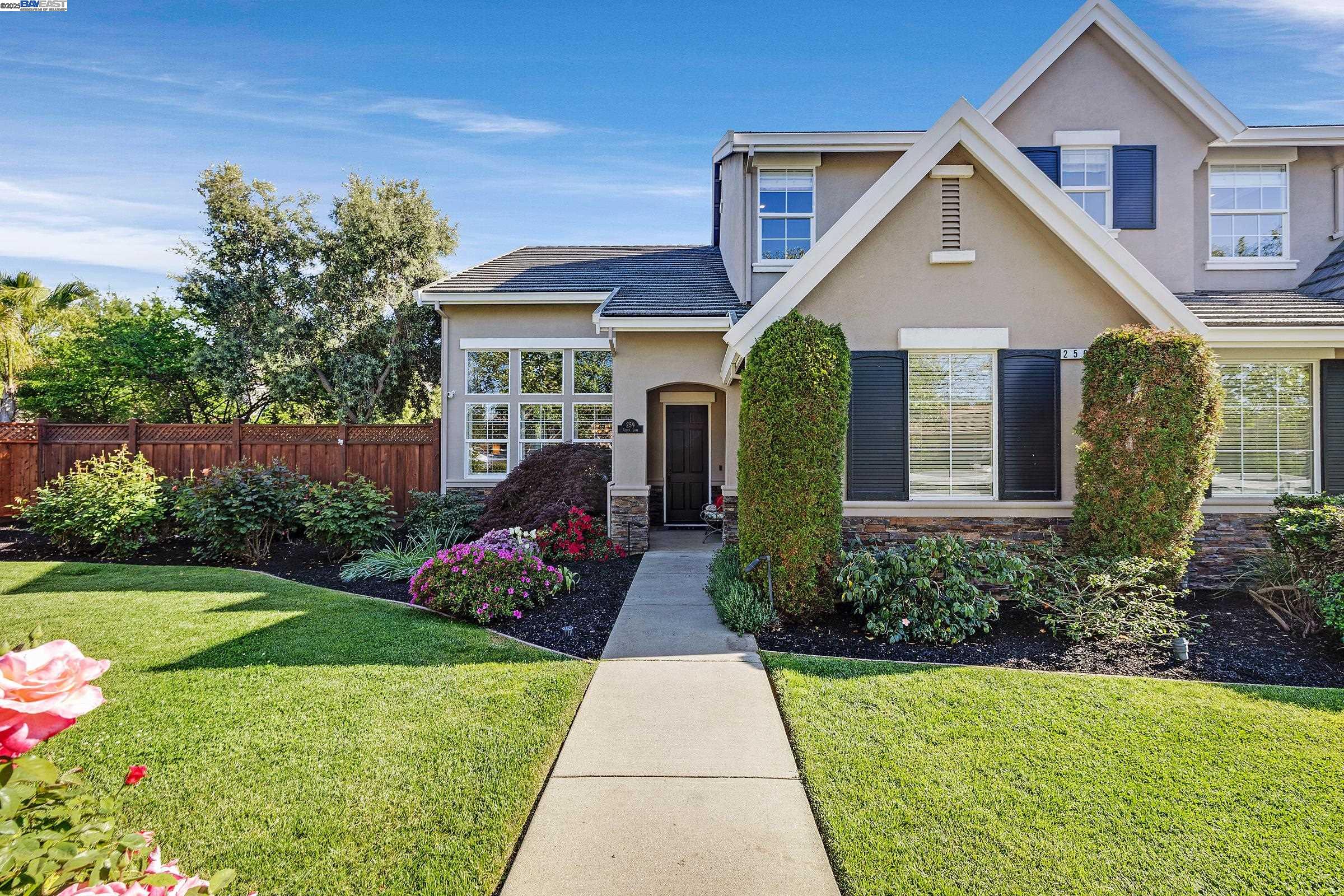 Detail Gallery Image 5 of 60 For 259 Alden Ln, Livermore,  CA 94550 - 6 Beds | 4 Baths