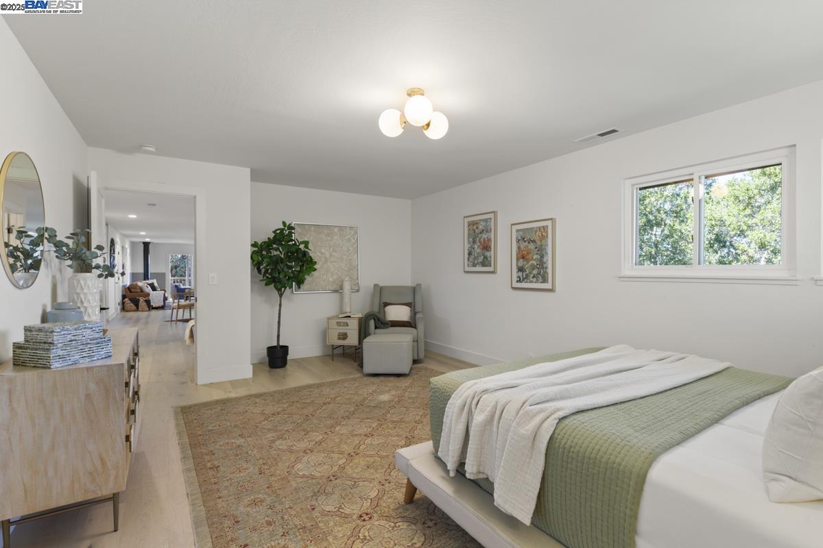 Detail Gallery Image 41 of 58 For 10336 Greenview Dr, Oakland,  CA 94605 - 4 Beds | 3 Baths