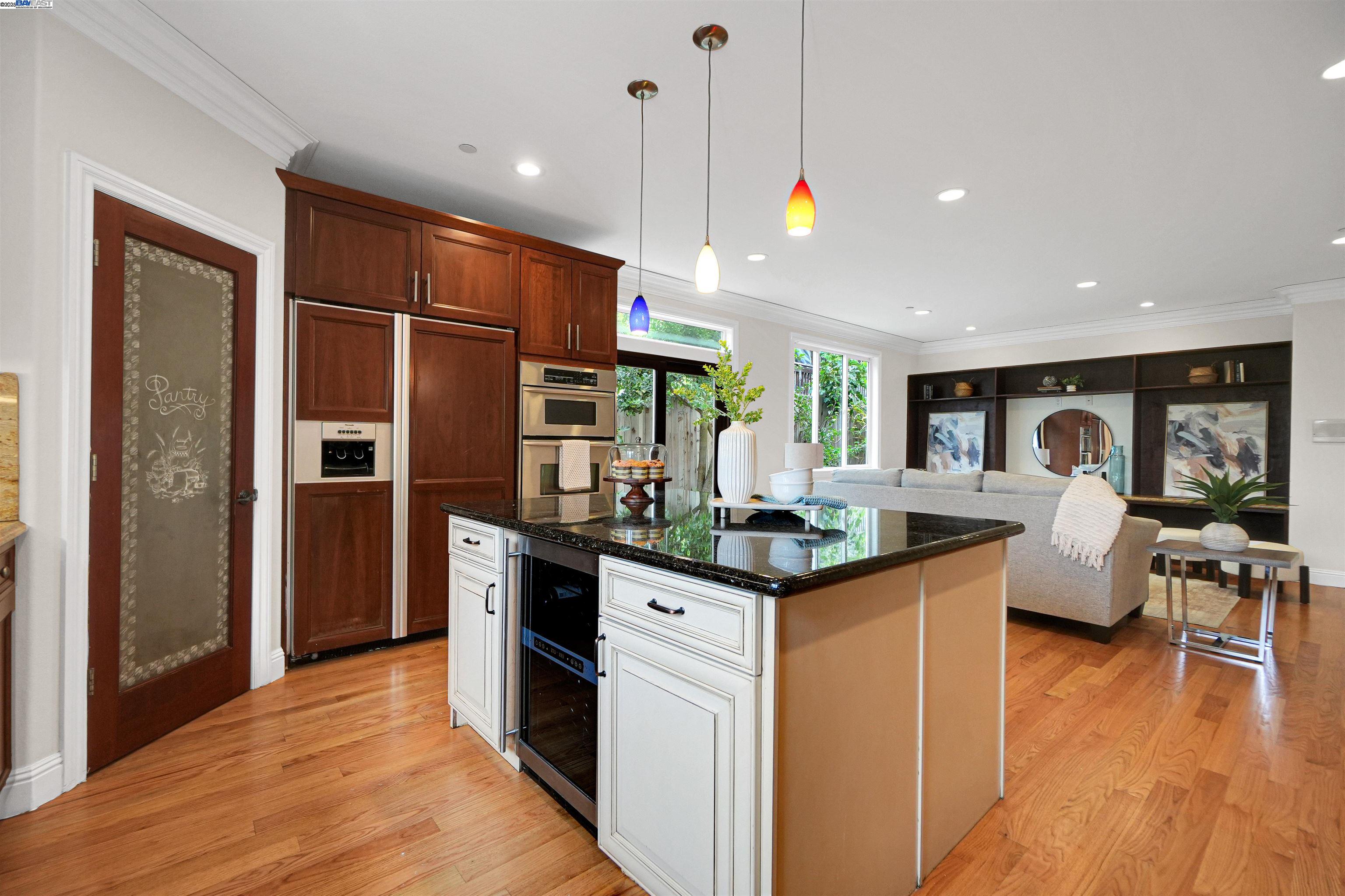 Detail Gallery Image 15 of 57 For 5158 Proctor Rd, Castro Valley,  CA 94546 - 5 Beds | 4 Baths