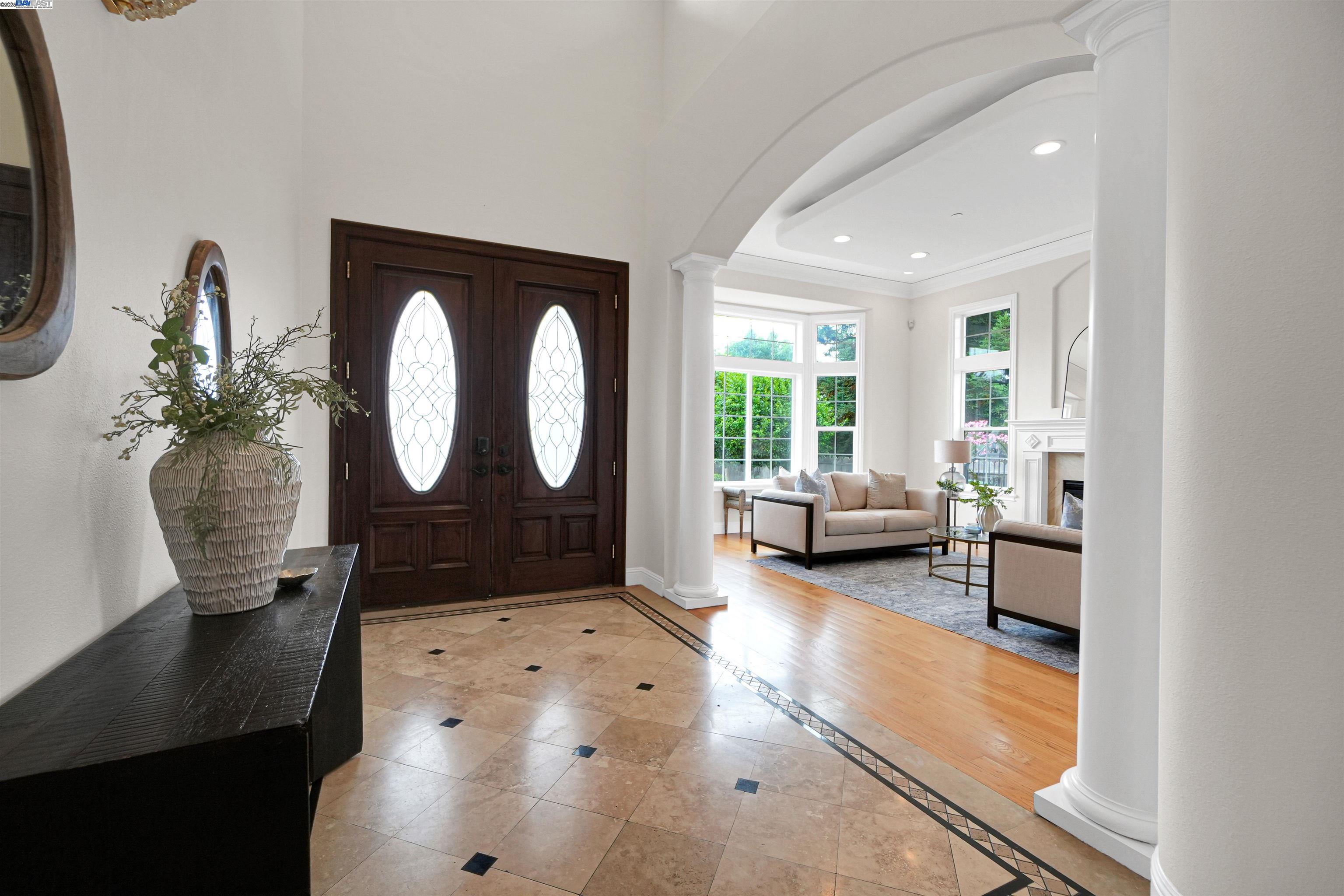 Detail Gallery Image 3 of 57 For 5158 Proctor Rd, Castro Valley,  CA 94546 - 5 Beds | 4 Baths