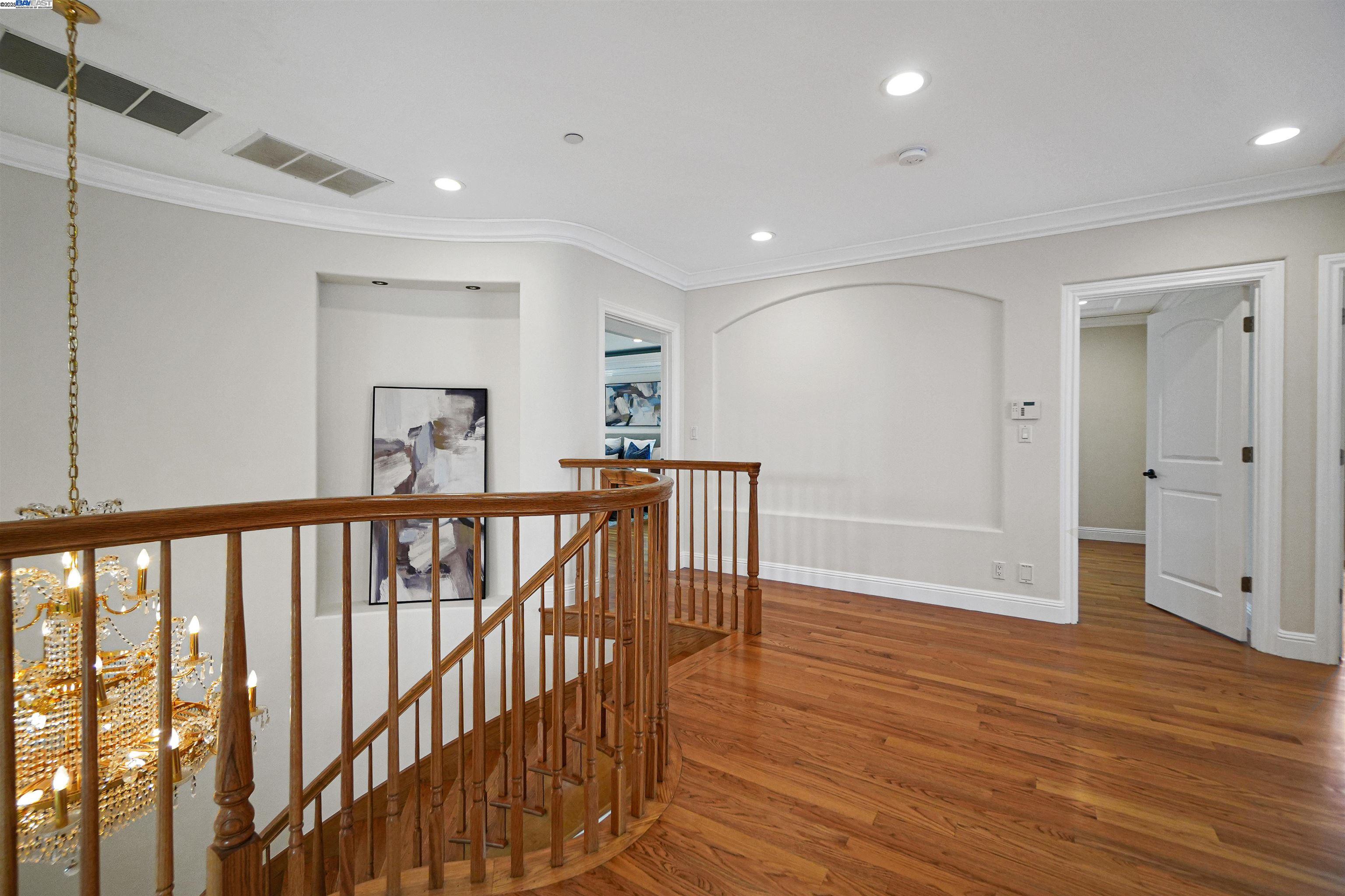 Detail Gallery Image 26 of 57 For 5158 Proctor Rd, Castro Valley,  CA 94546 - 5 Beds | 4 Baths