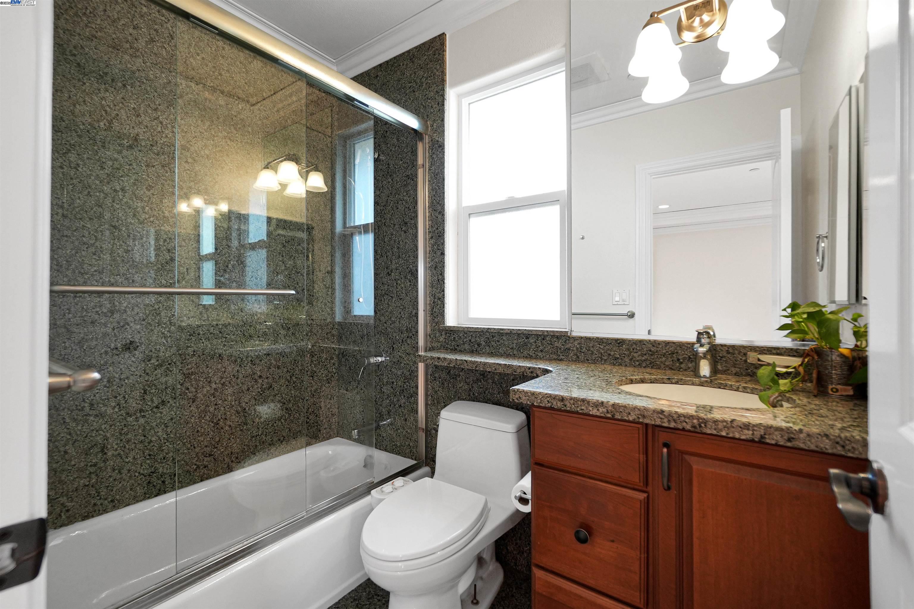 Detail Gallery Image 41 of 57 For 5158 Proctor Rd, Castro Valley,  CA 94546 - 5 Beds | 4 Baths