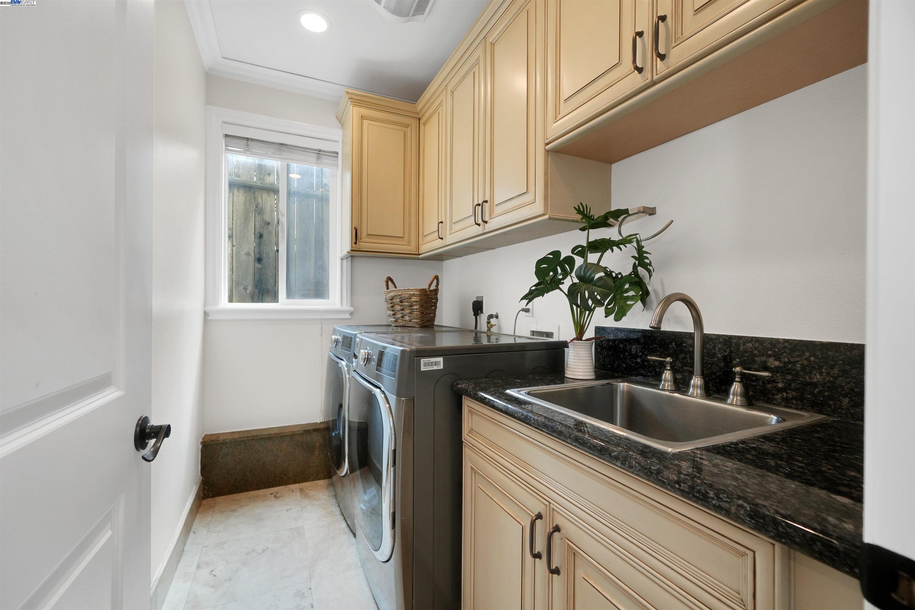Detail Gallery Image 42 of 57 For 5158 Proctor Rd, Castro Valley,  CA 94546 - 5 Beds | 4 Baths