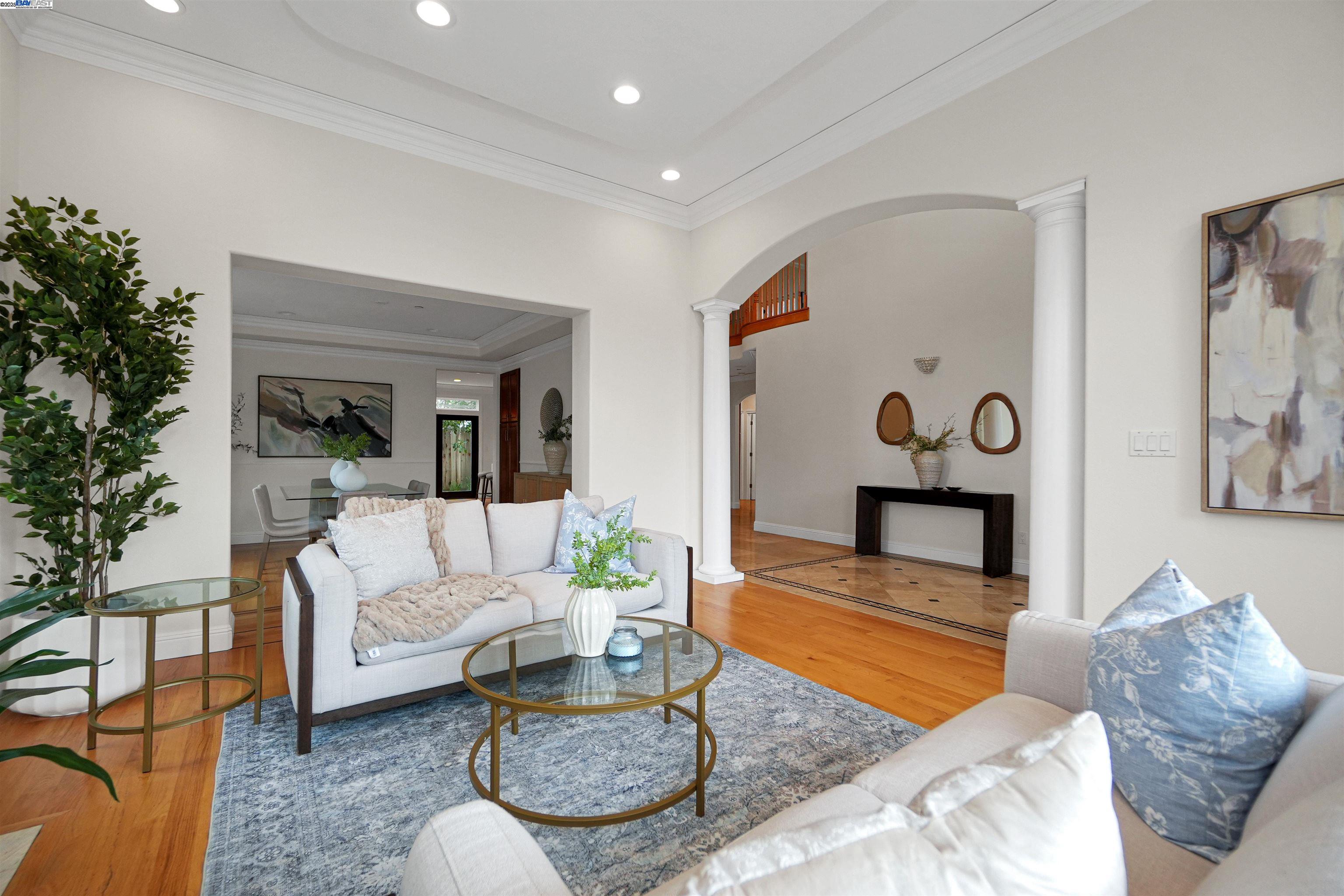Detail Gallery Image 6 of 57 For 5158 Proctor Rd, Castro Valley,  CA 94546 - 5 Beds | 4 Baths