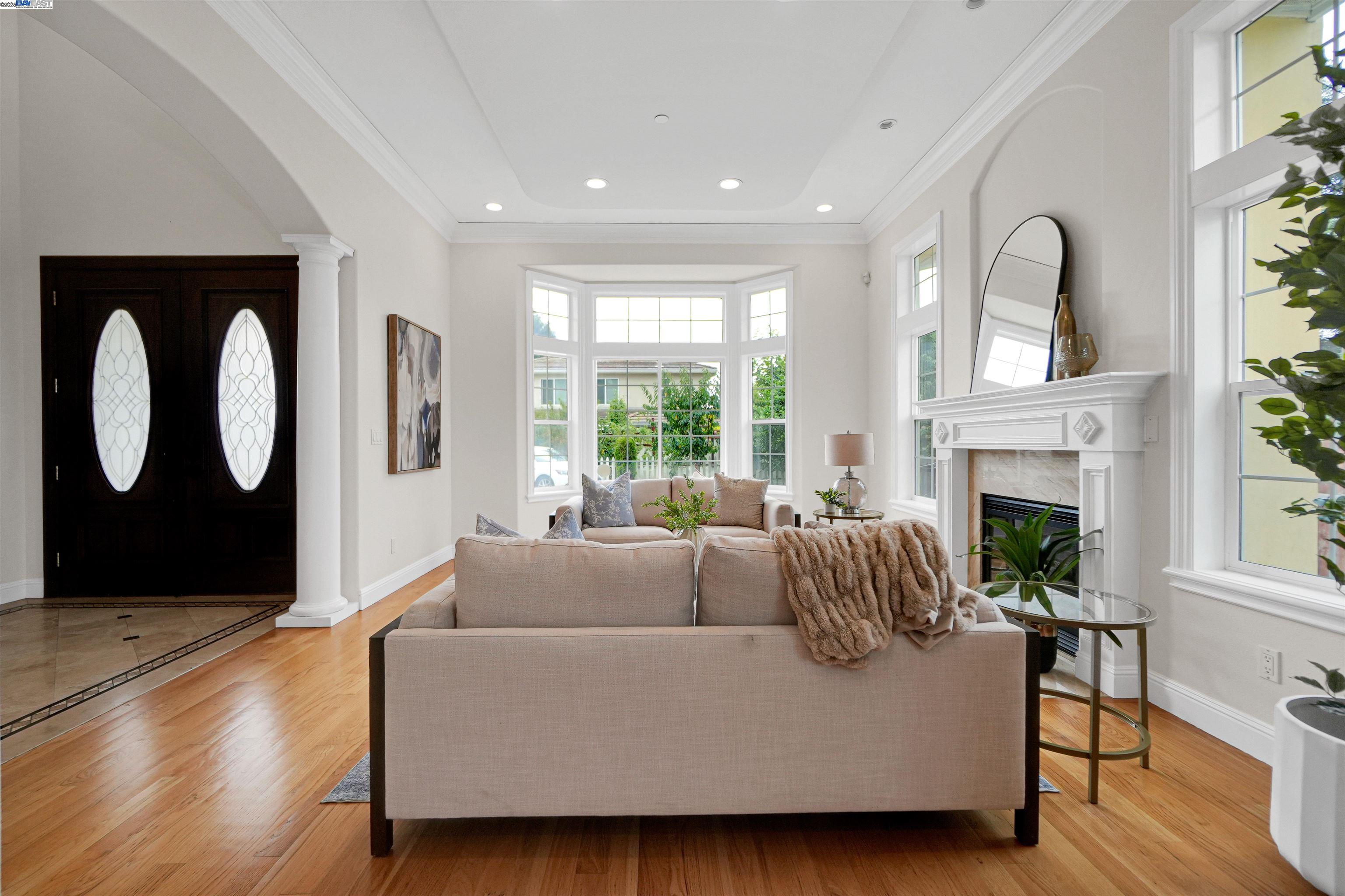 Detail Gallery Image 7 of 57 For 5158 Proctor Rd, Castro Valley,  CA 94546 - 5 Beds | 4 Baths