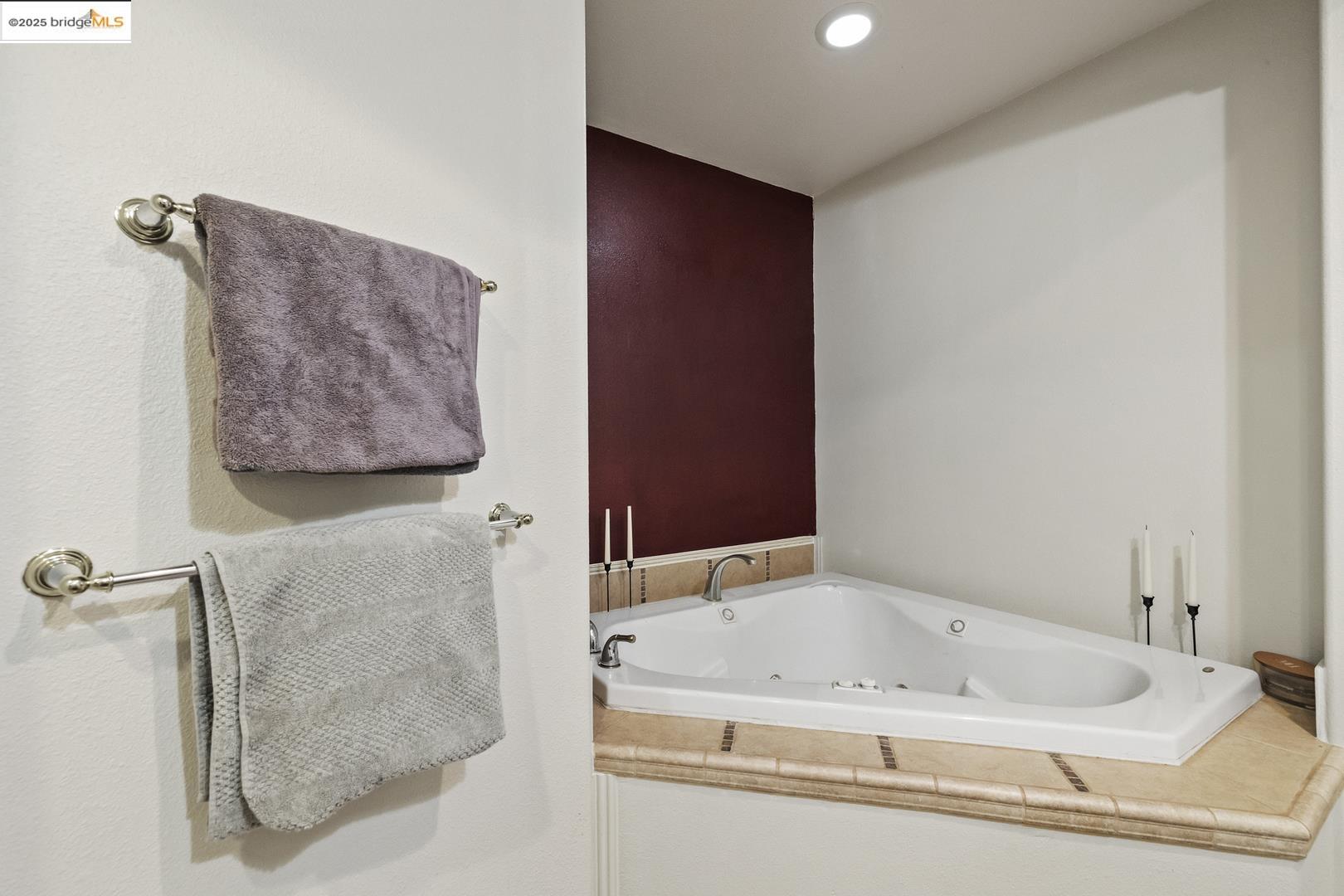 Detail Gallery Image 20 of 28 For 18670 Cedar St, Tuolumne,  CA 95379 - 3 Beds | 2 Baths