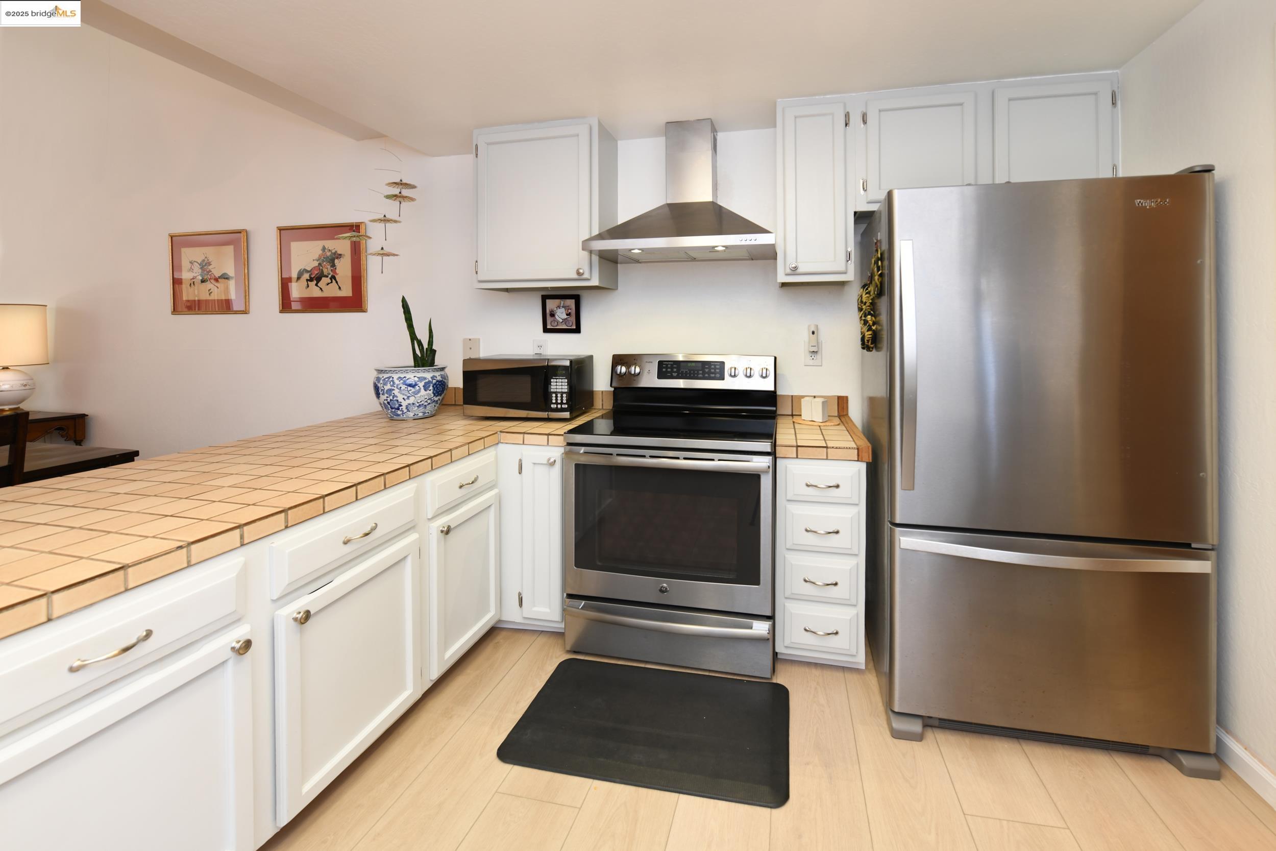 Photo #17: 41108285 Listing: Photo #17
