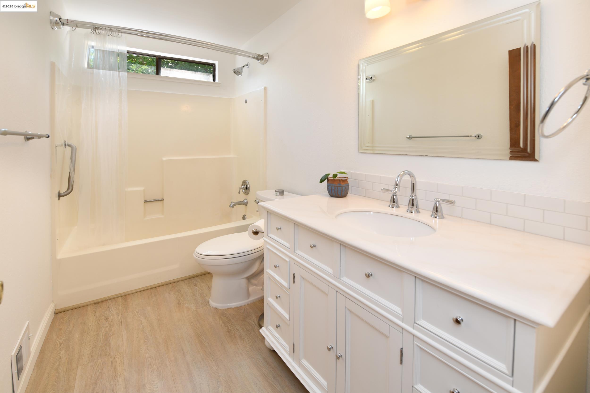 Photo #28: 41108285 Listing: Photo #28