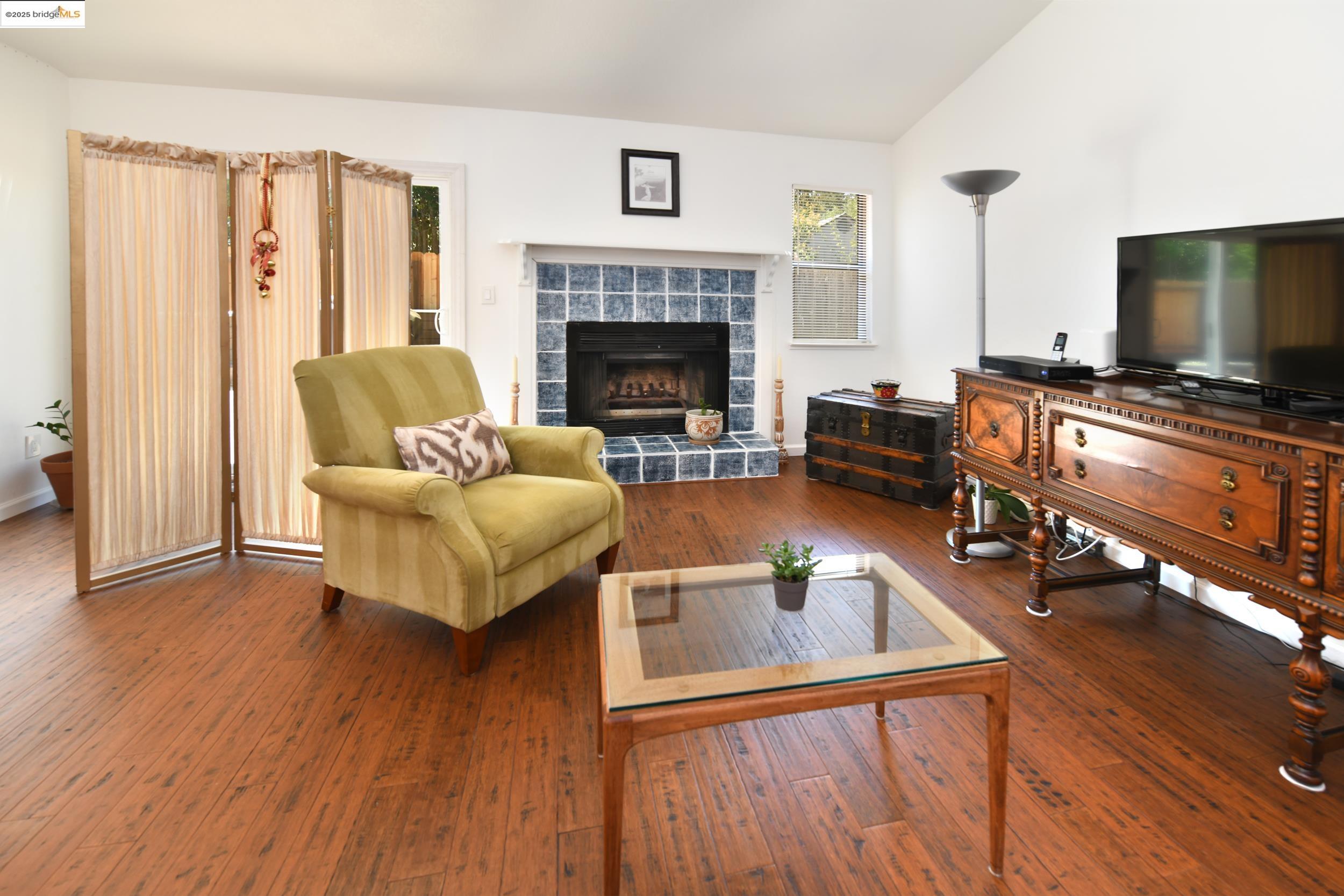 Photo #10: 41108285 Listing: Photo #10