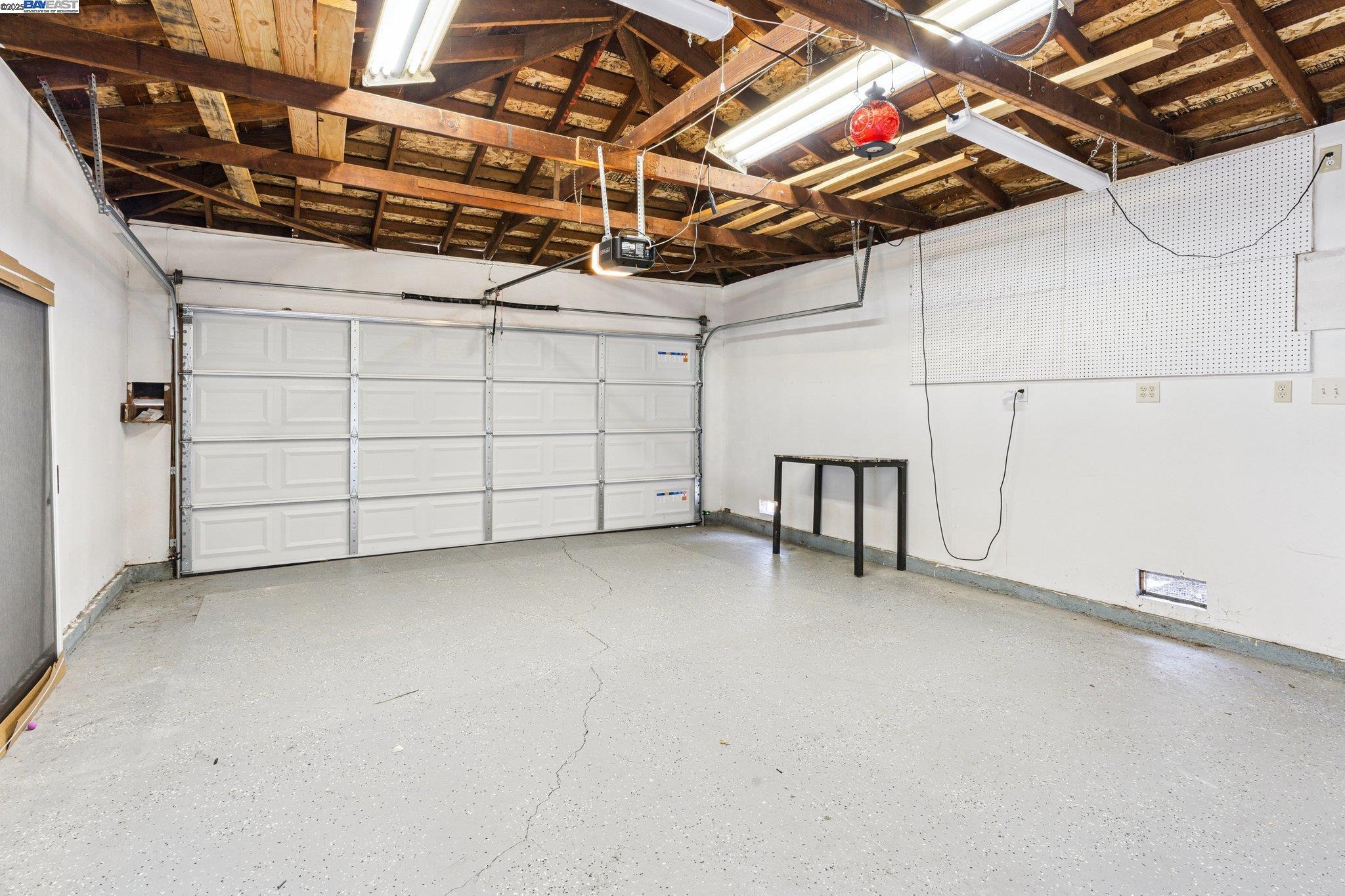Detail Gallery Image 13 of 21 For 3730 Savannah Rd, Fremont,  CA 94538 - 3 Beds | 2 Baths