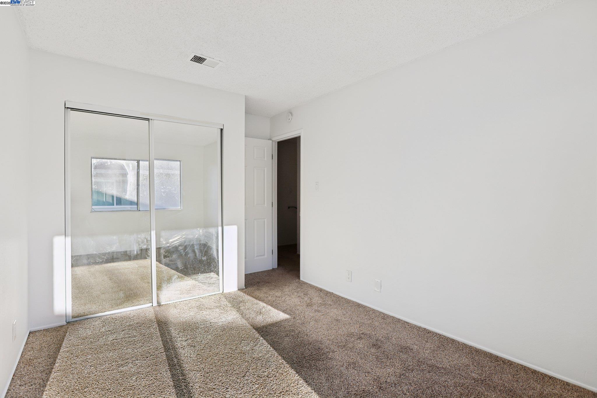 Photo #15: 41108288 Listing: Photo #15