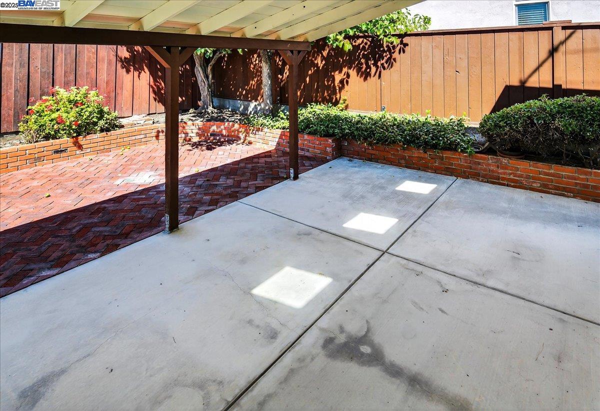 Detail Gallery Image 34 of 41 For 4028 Meadowview Dr, Castro Valley,  CA 94546 - 3 Beds | 2 Baths