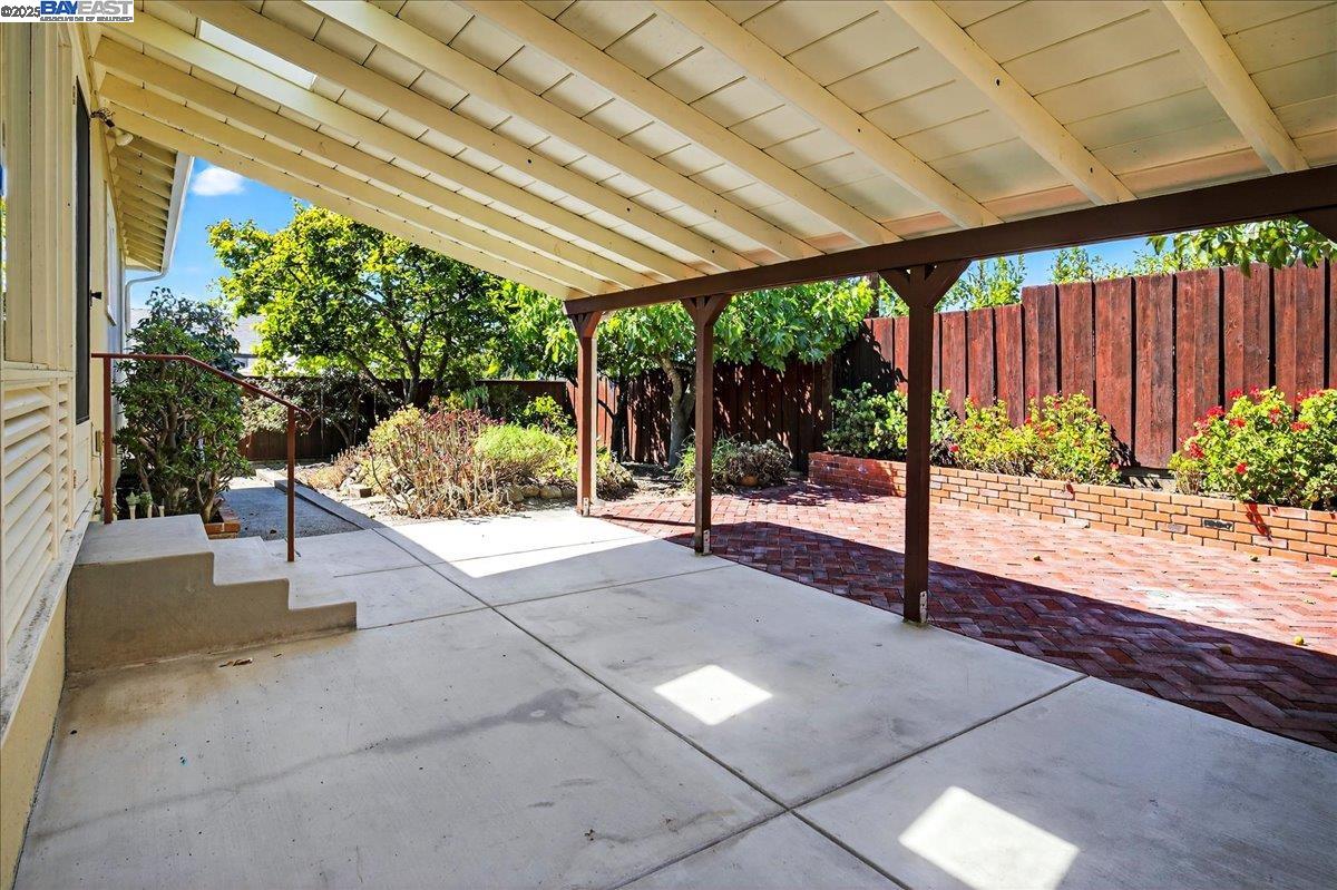 Detail Gallery Image 35 of 41 For 4028 Meadowview Dr, Castro Valley,  CA 94546 - 3 Beds | 2 Baths