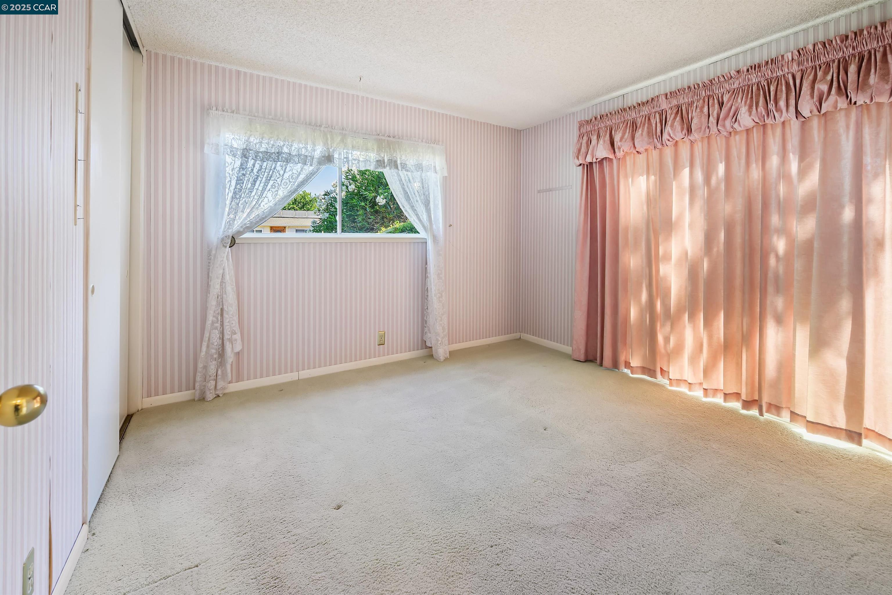 Detail Gallery Image 26 of 36 For 1777 Woodland Ct., Concord,  CA 94521 - 3 Beds | 2 Baths